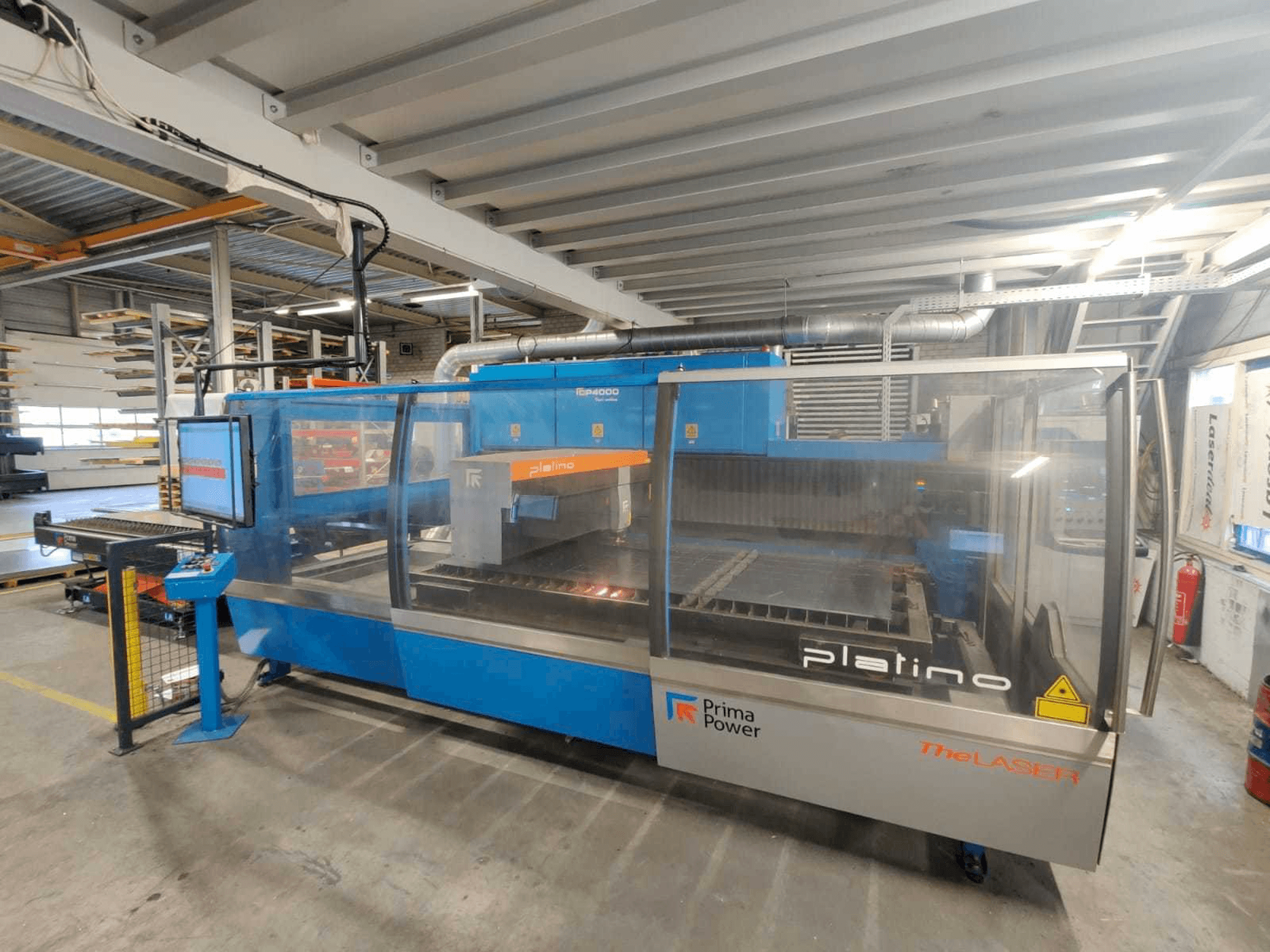 Widok z przodu maszyny Prima Industrie Platino 1530