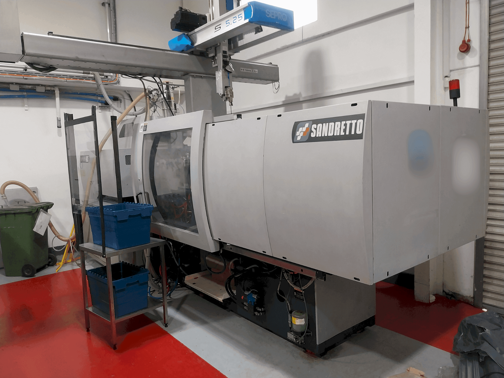 Widok z przodu maszyny SANDRETTO EL 150/485