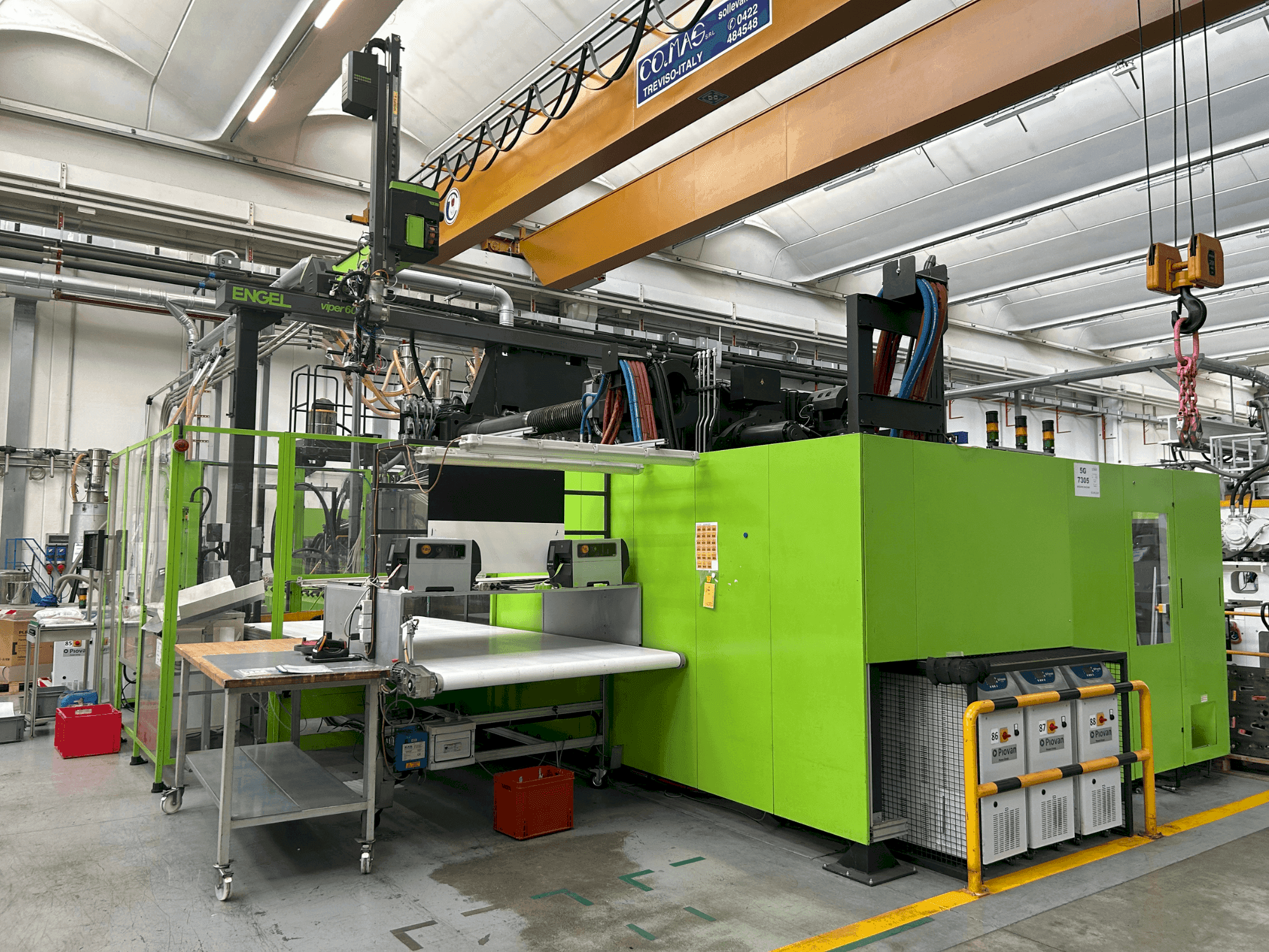 Widok z przodu maszyny Engel Duo 4500H/4500H/1300H/1300H/1700 combi