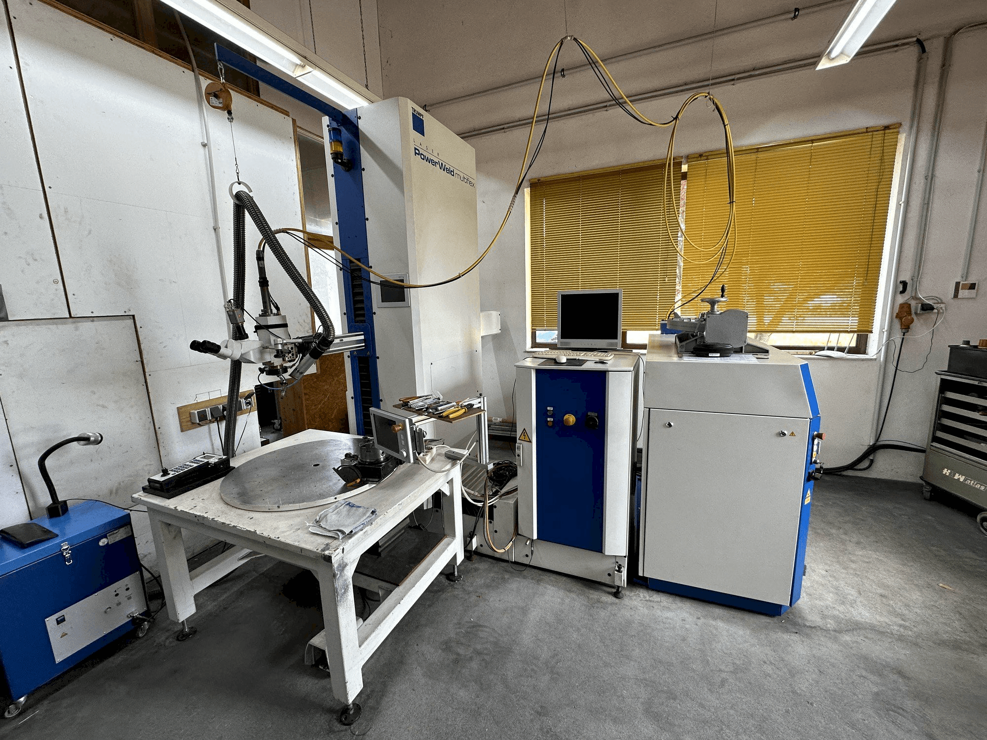 Widok z przodu maszyny Trumpf TruLaser Station 5010