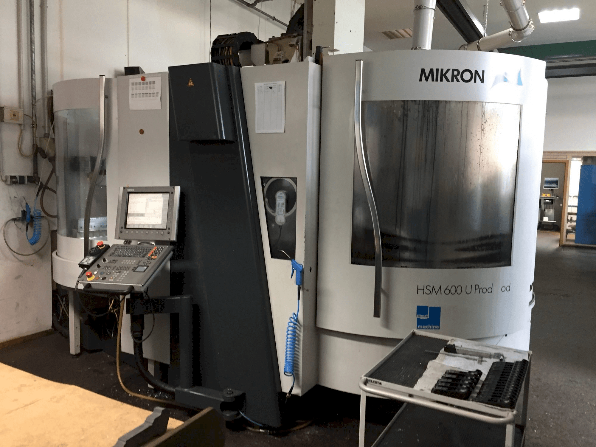 Widok z przodu maszyny MIKRON HSM 600U Prodmod