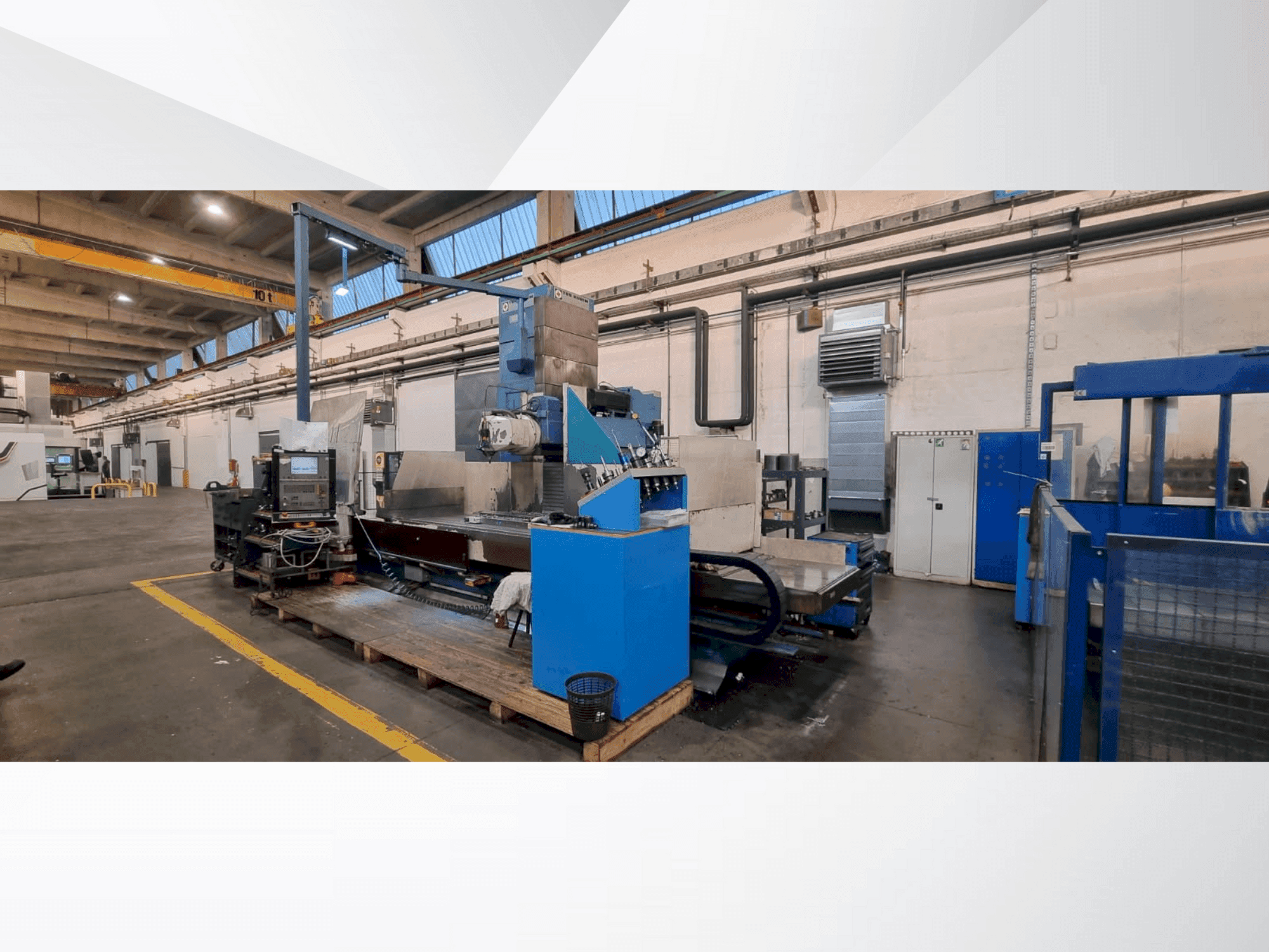 Widok z przodu maszyny TOS KUŘIM FS 100 S/A3