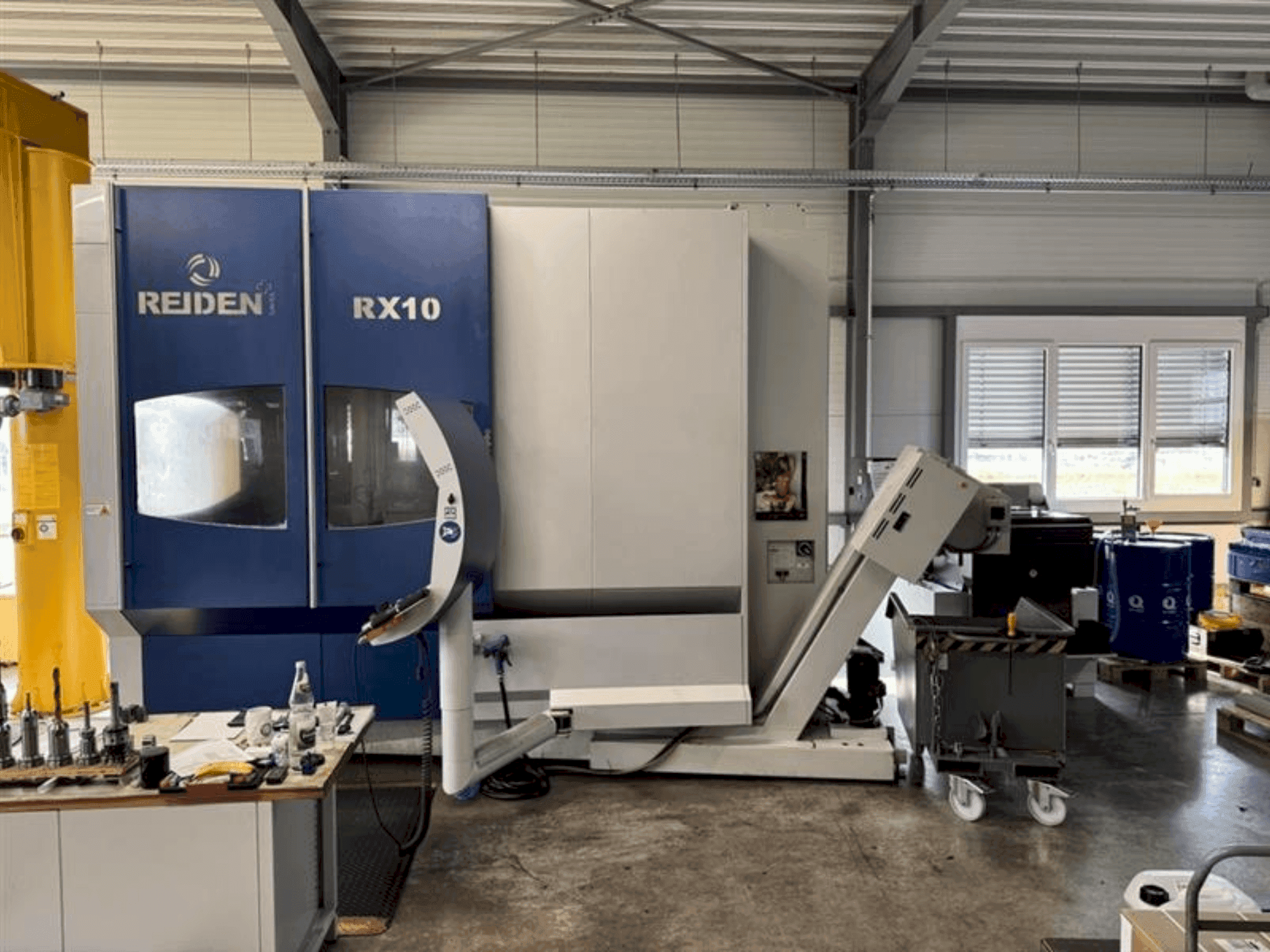 Widok z przodu maszyny Reiden RX10 5X