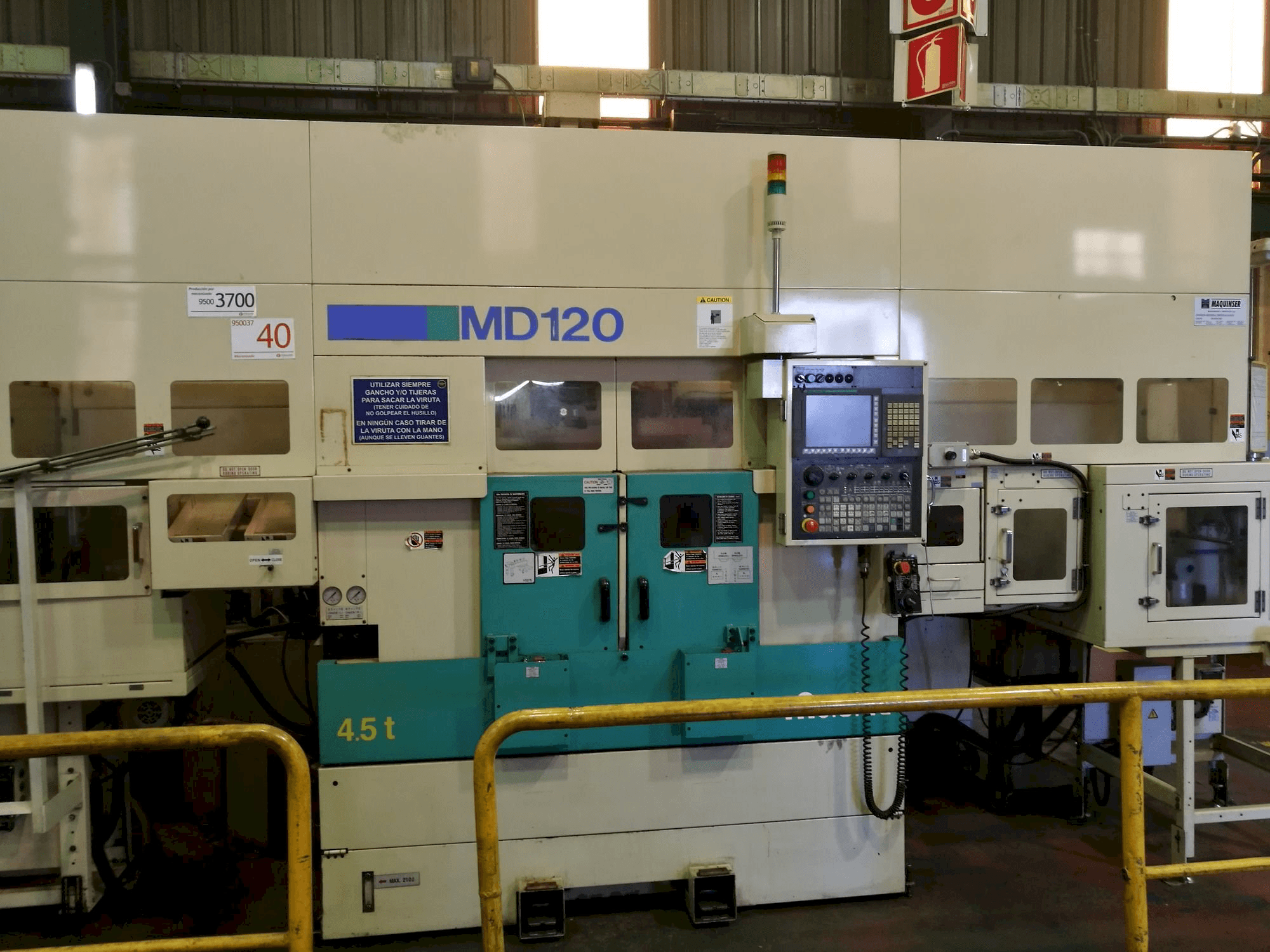 Widok z przodu maszyny Muratec MD120