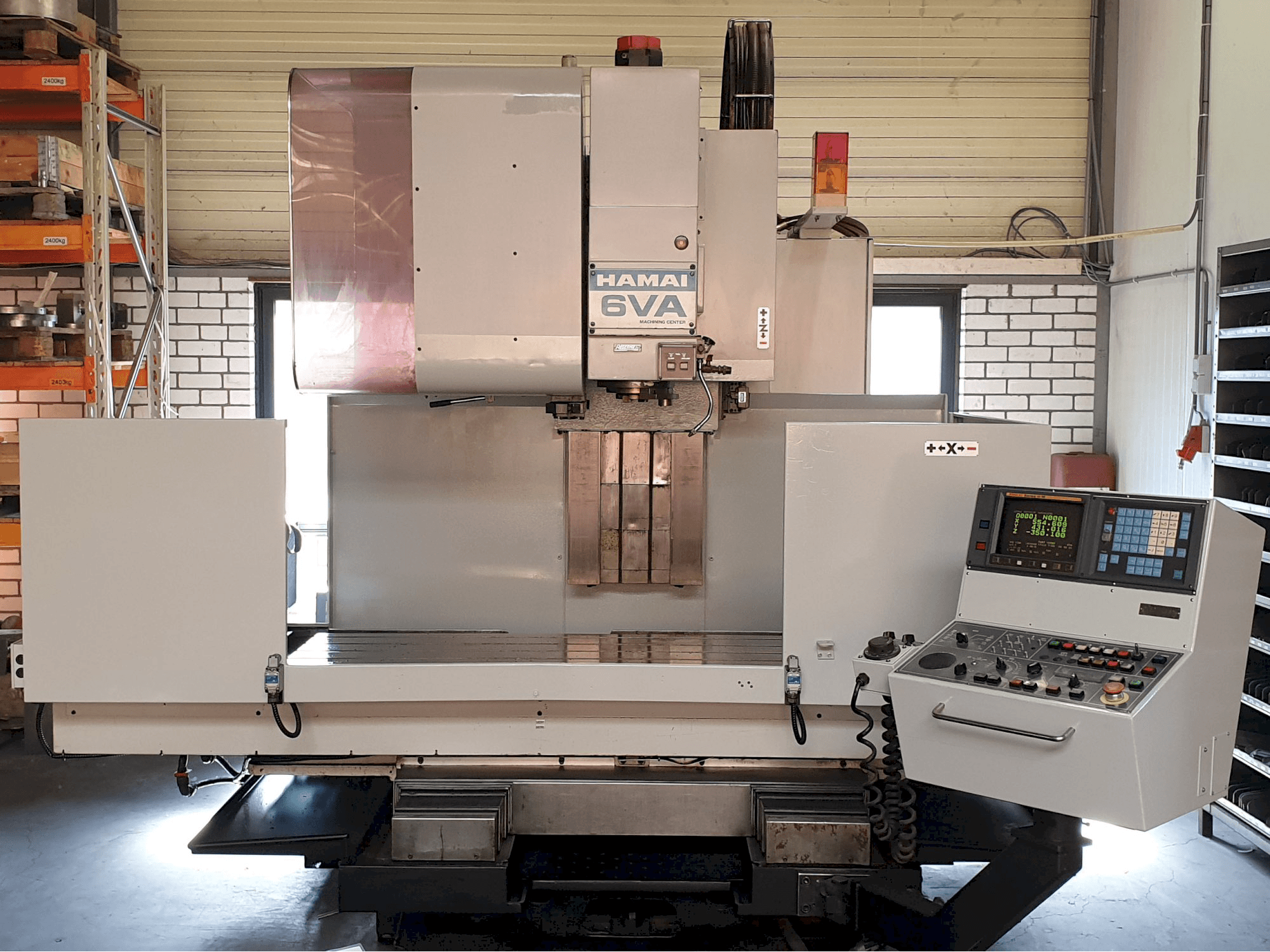 Widok z przodu maszyny HAMAI MC-6VA