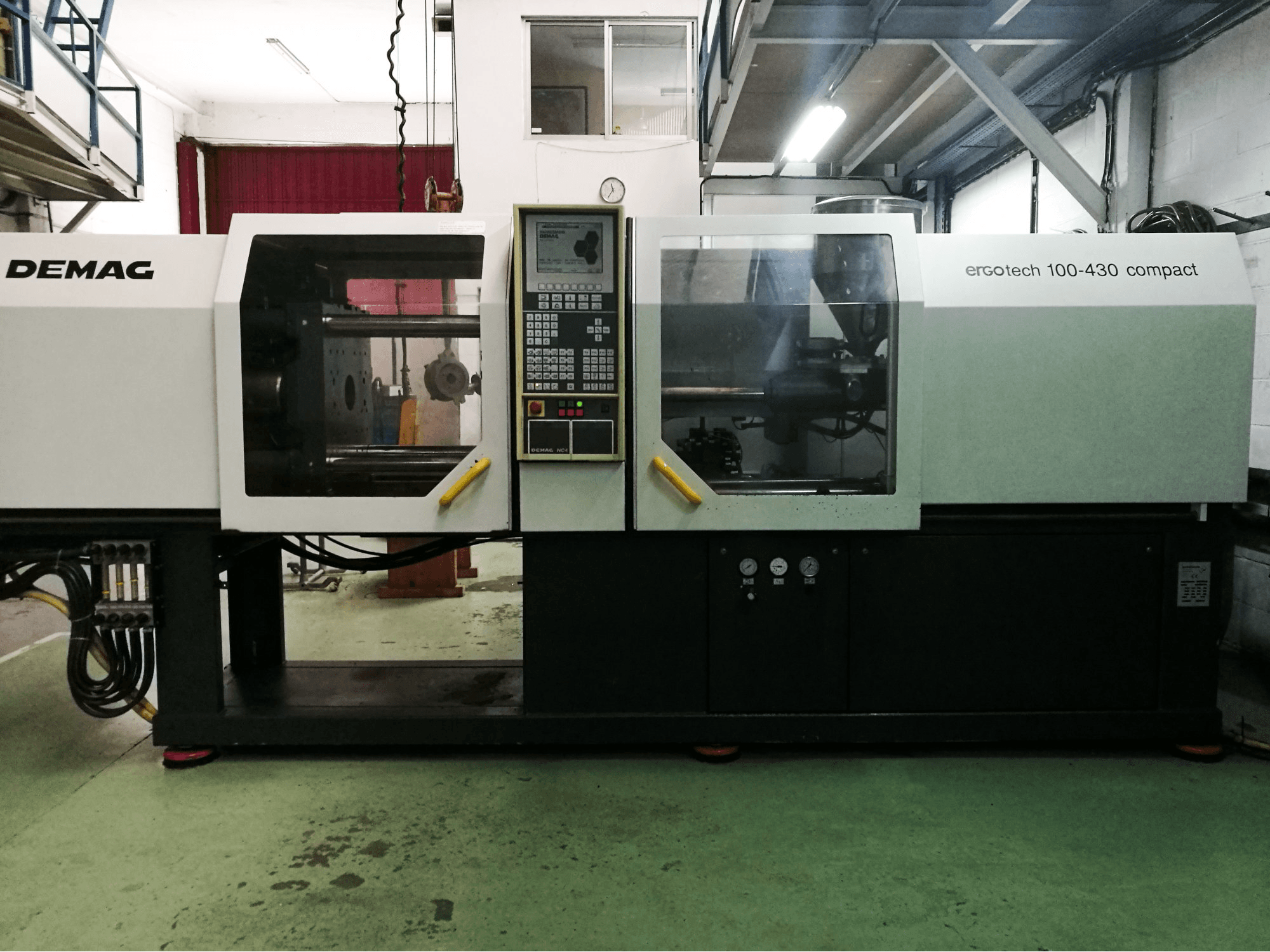 Widok z przodu maszyny DEMAG ERGOtech 100-430 compact