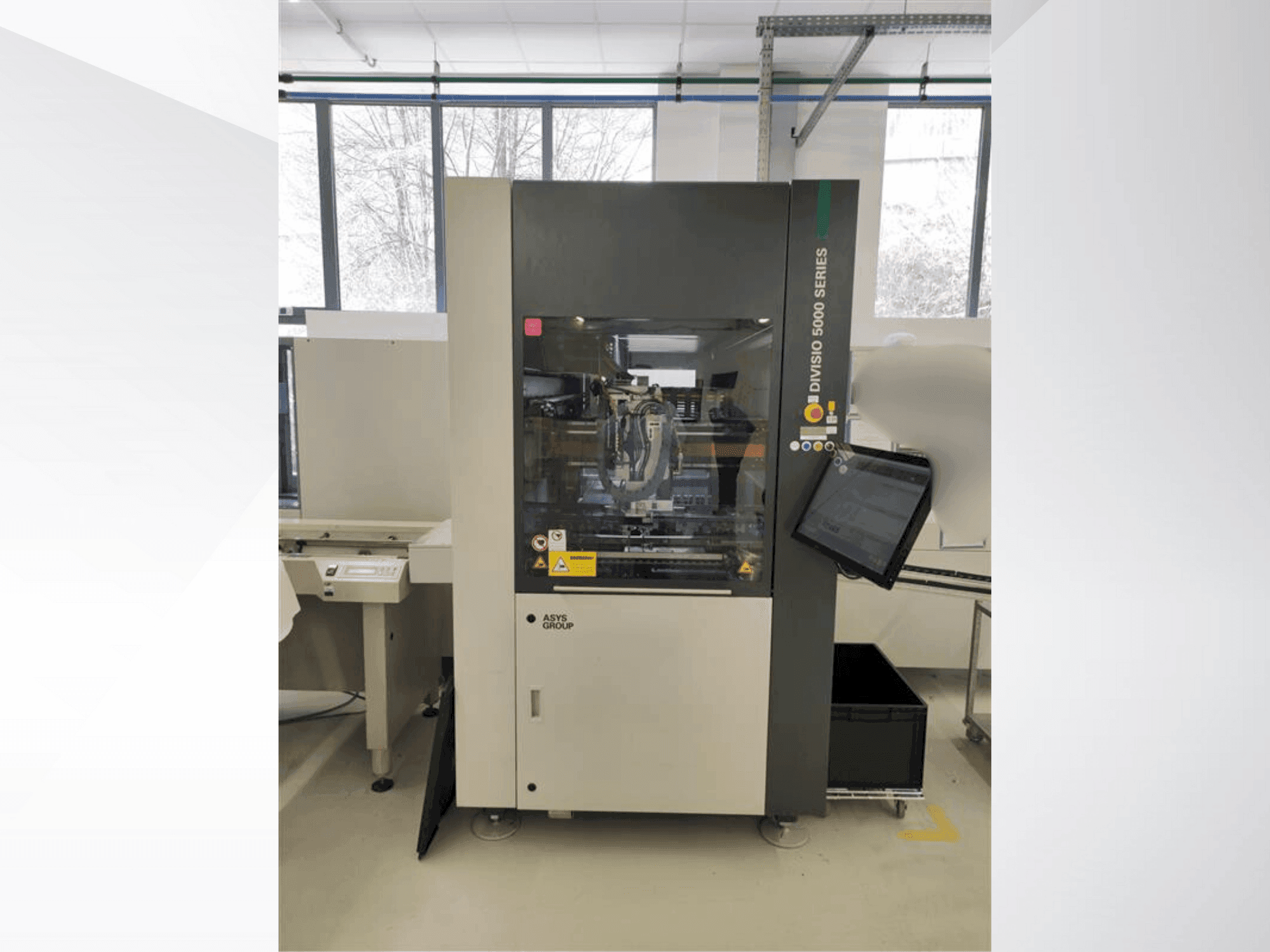 Widok z przodu maszyny ASYS Divisio 5100