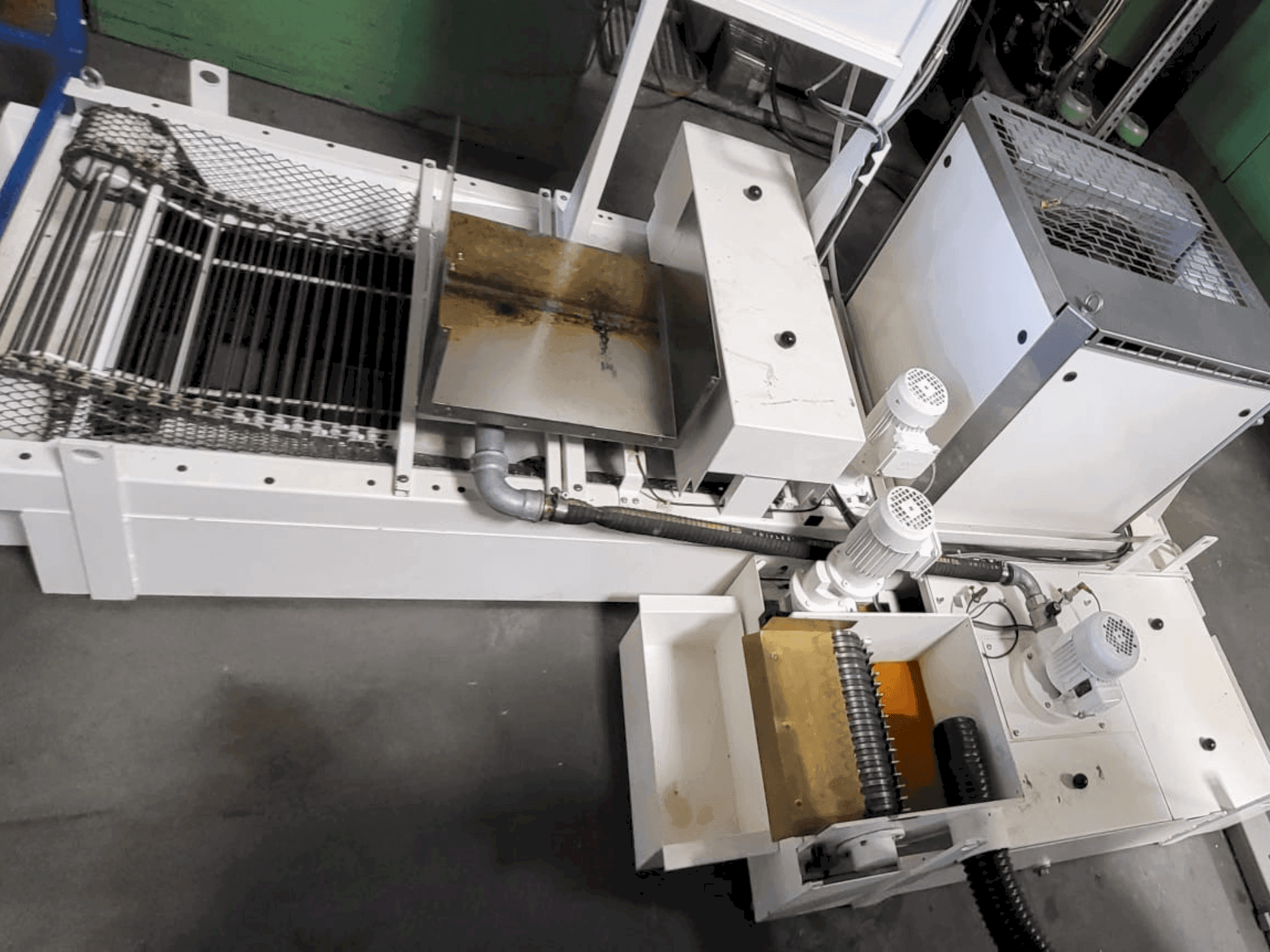 Widok z przodu maszyny VOUMARD VM 110 CNC T