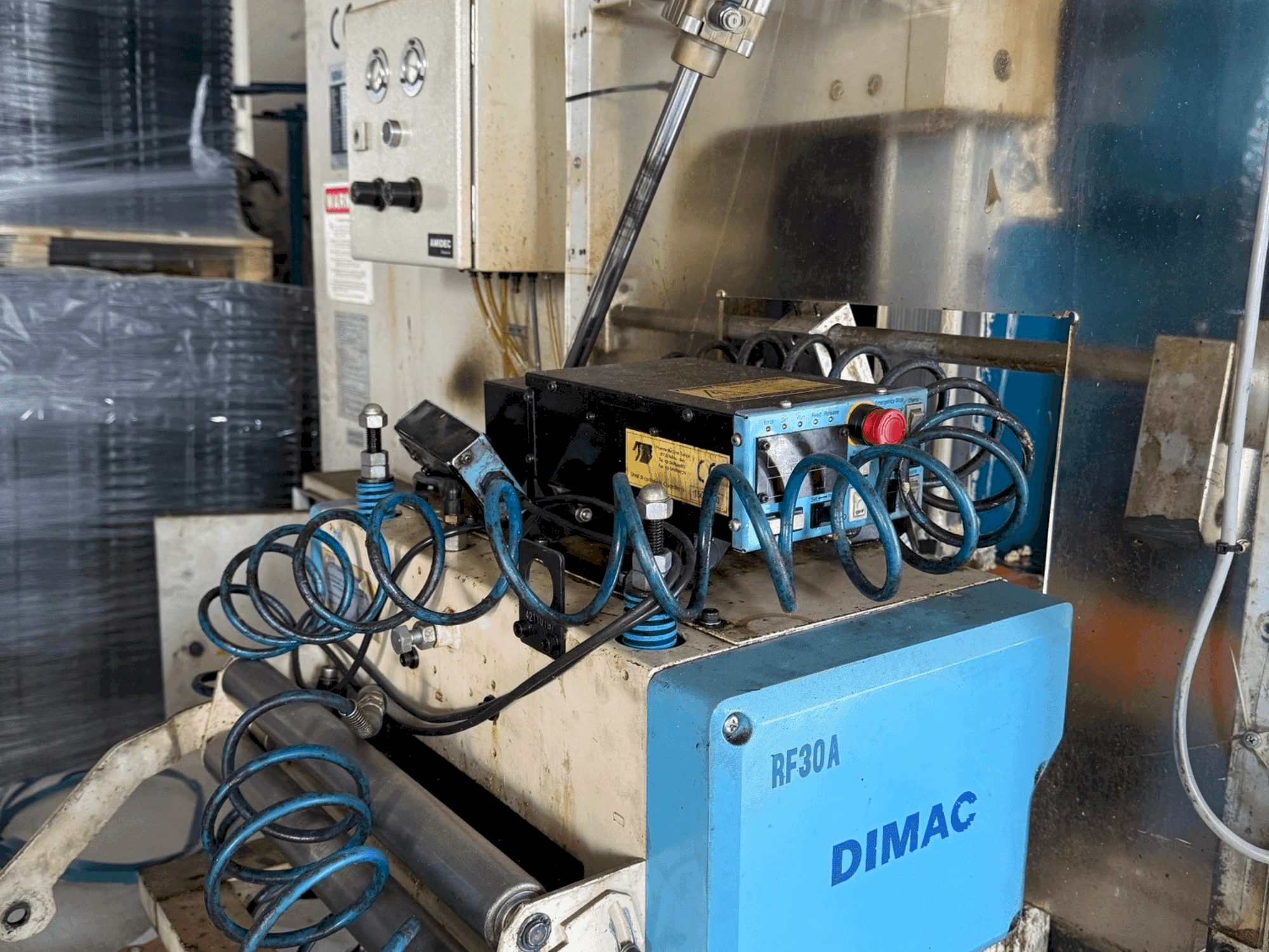 Widok z przodu maszyny SEYI SN1-110