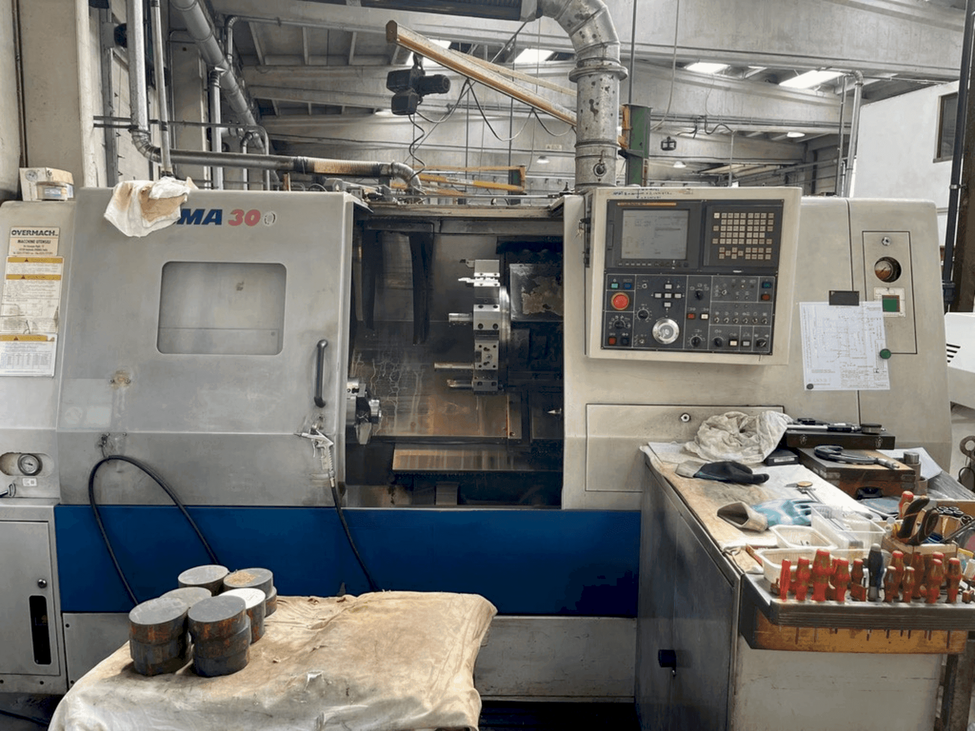 Widok z przodu maszyny DAEWOO PUMA 300B