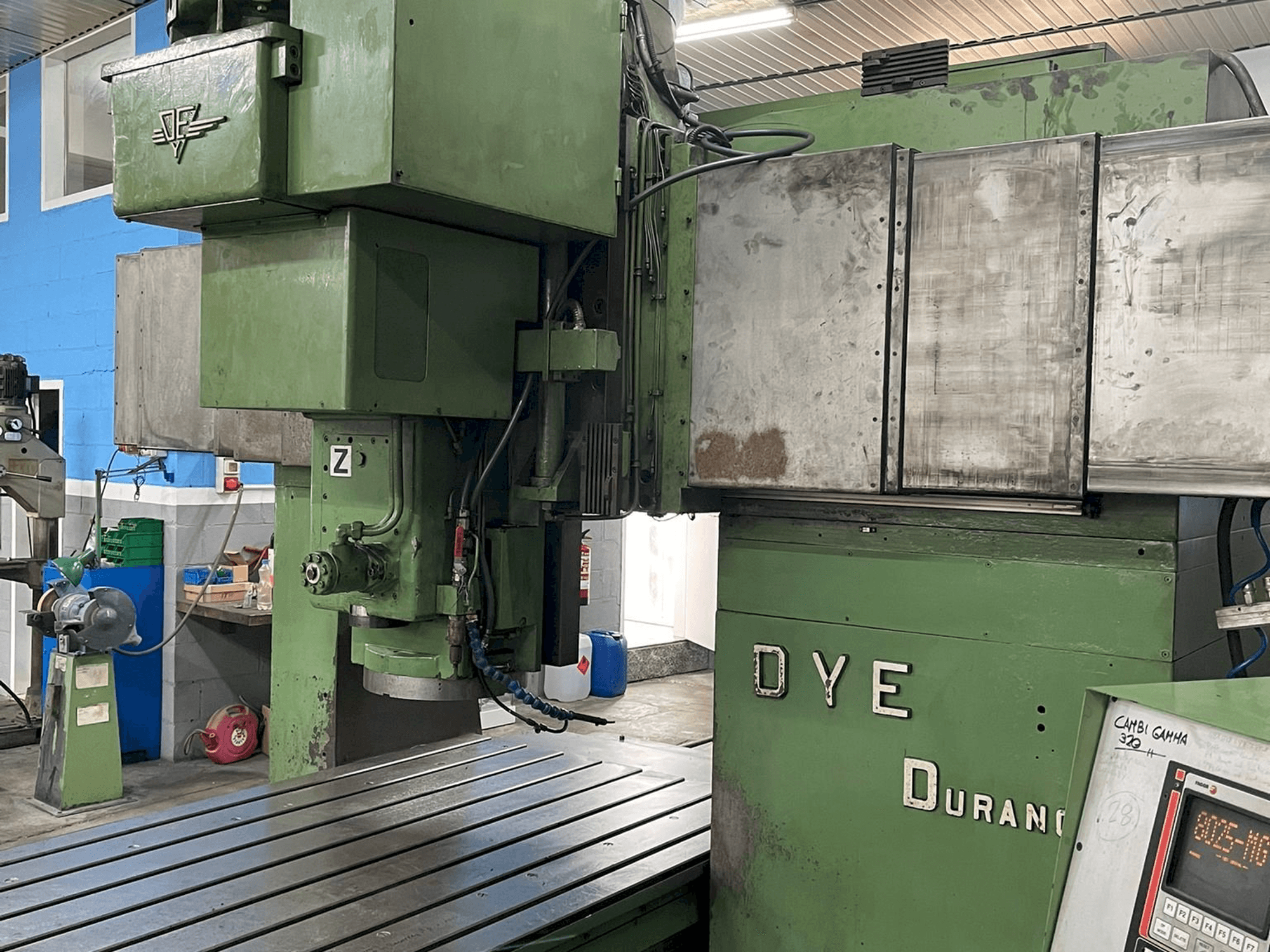 Widok z przodu maszyny DYE FBF-C-N/C