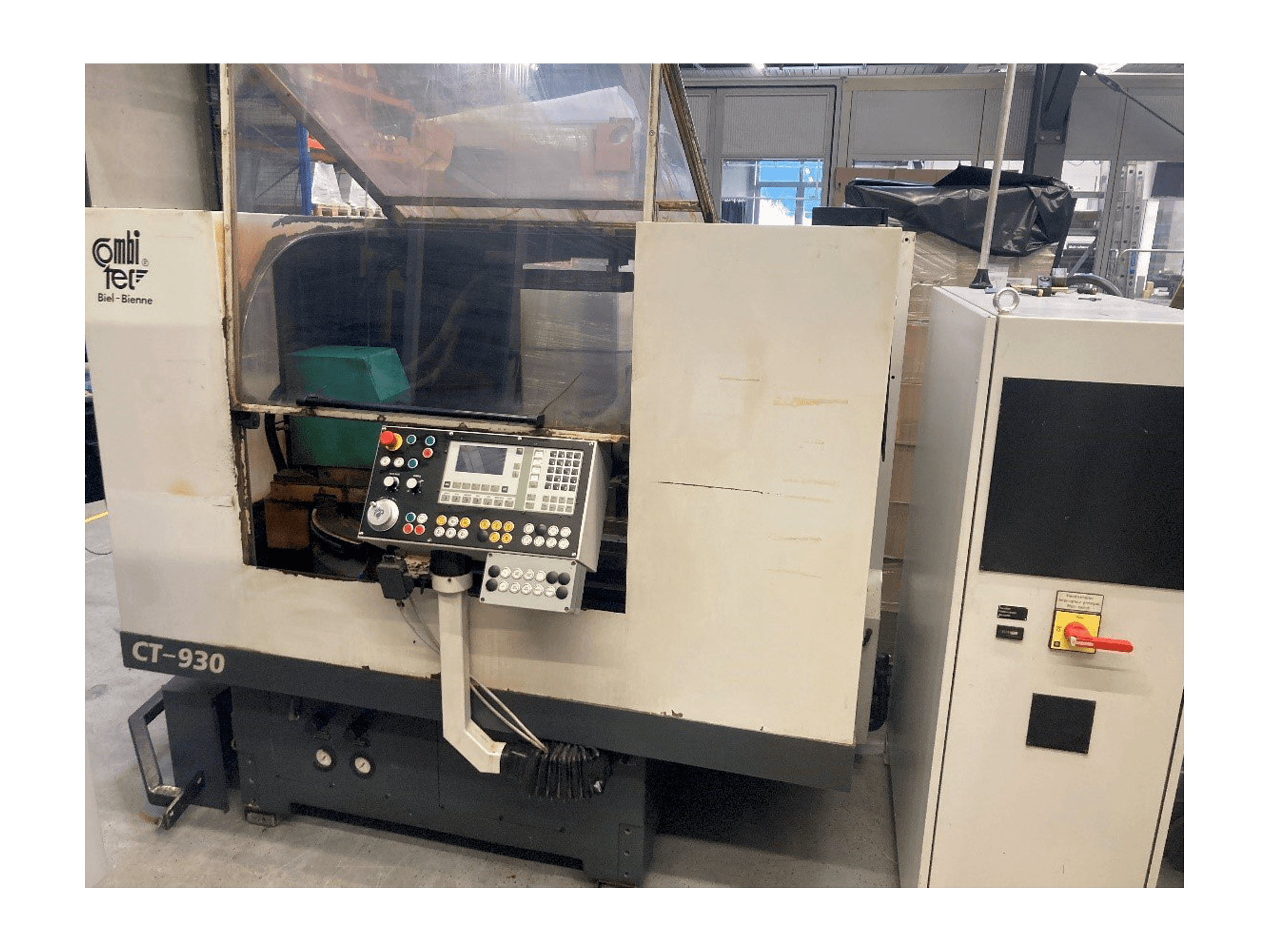 Widok z przodu maszyny Combitec CT-930