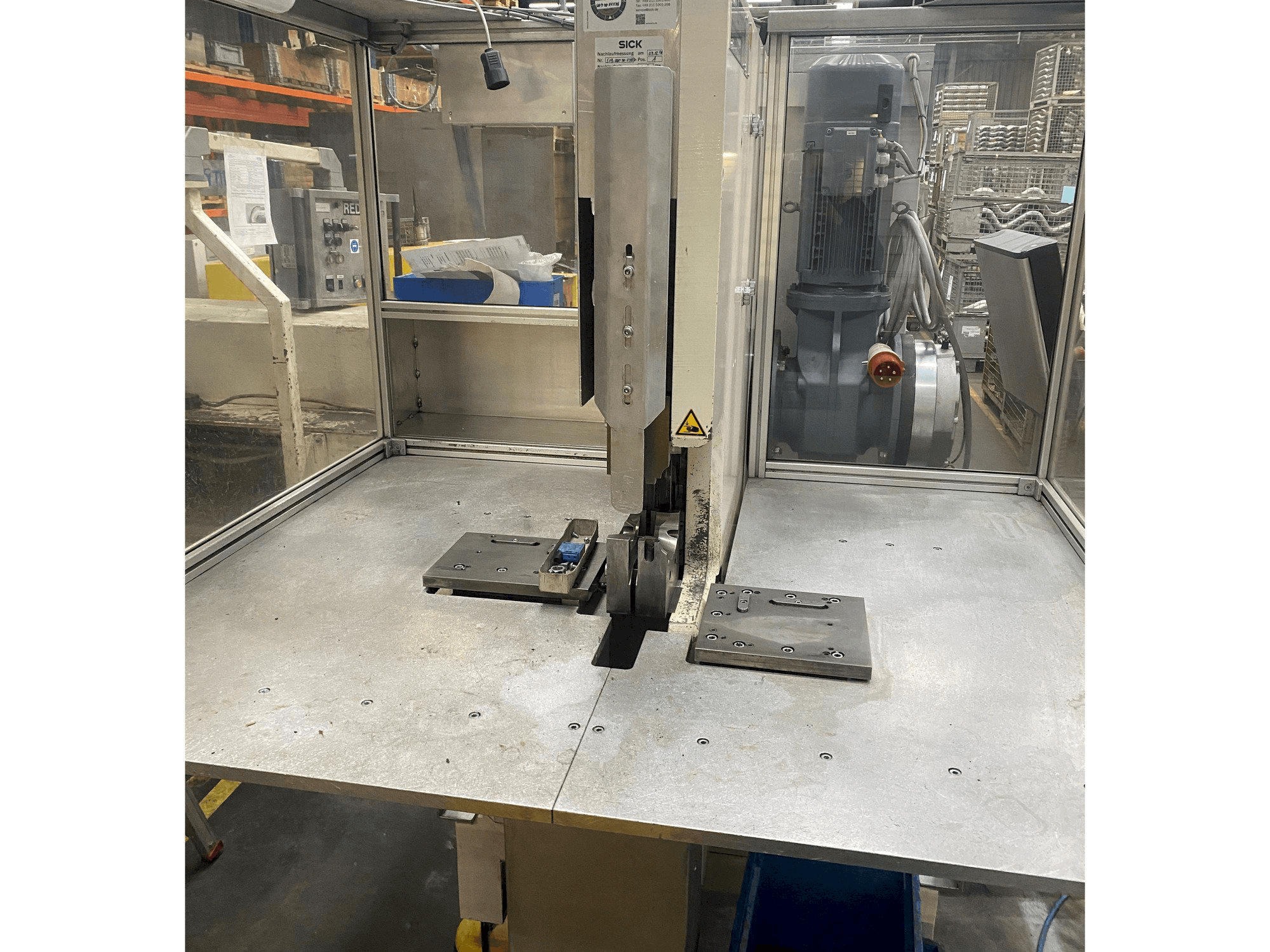 Widok z przodu maszyny Schmidt und Remmert EMT80-2-F01