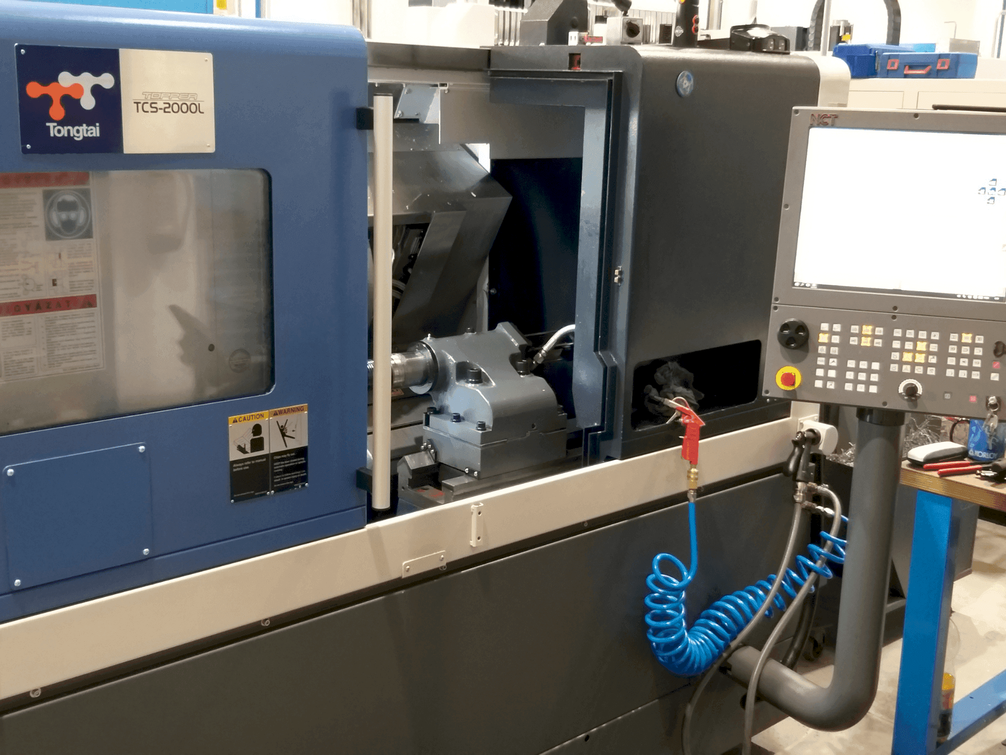 Widok z przodu maszyny Tongtai TCS2000LDT