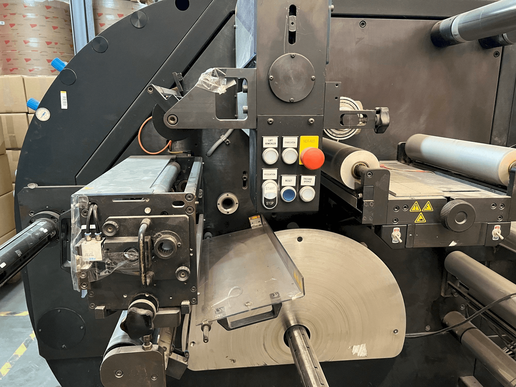 Widok z przodu maszyny FLEXOR 380B