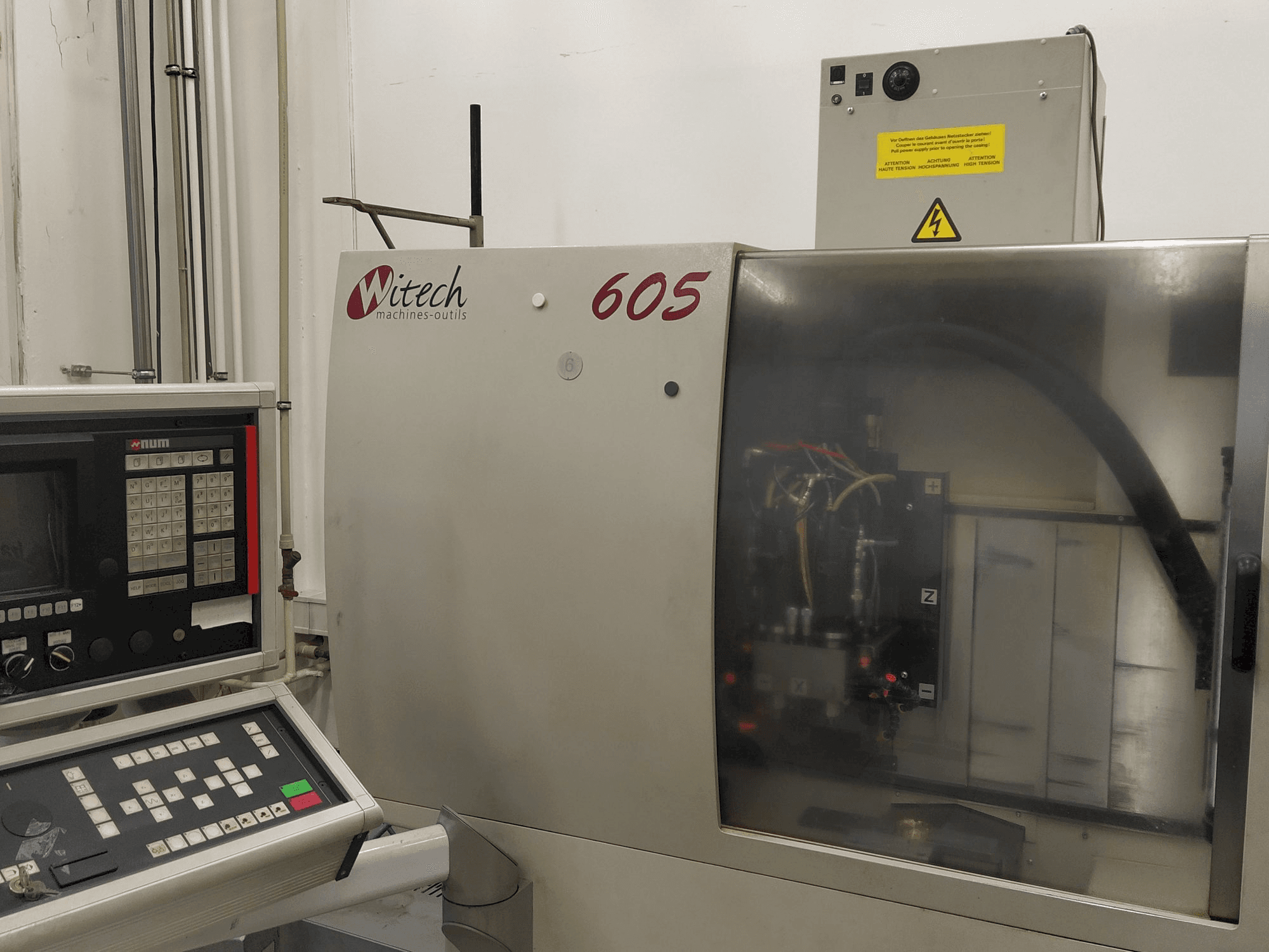 Widok z przodu maszyny Witech 605