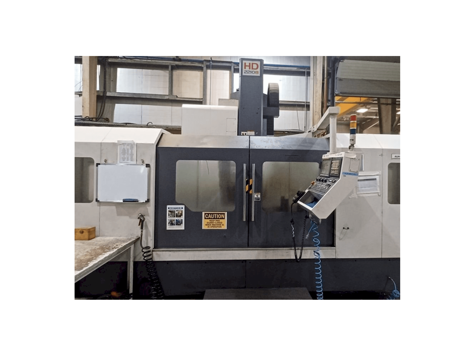 Widok z przodu maszyny Dugard HD 2210B