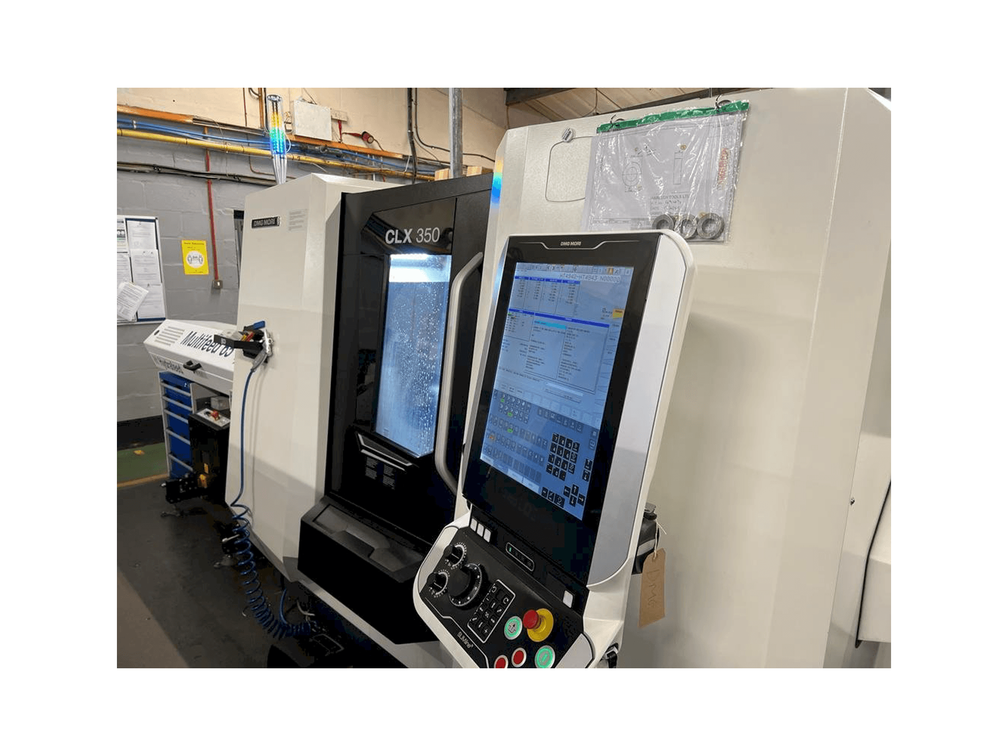 Widok z przodu maszyny DMG MORI CLX 350