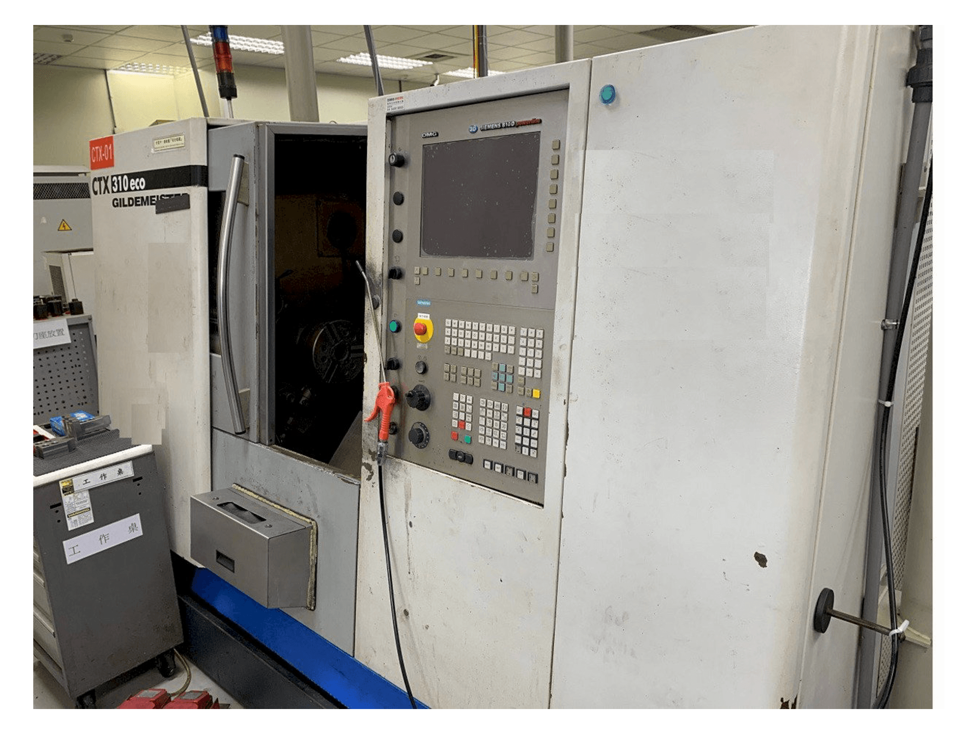 Widok z przodu maszyny Gildemeister CTX 310V1 eco