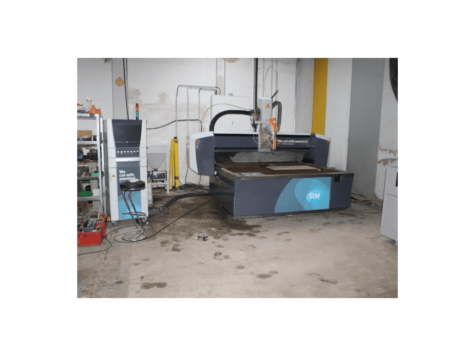 Widok z przodu maszyny STM PremiumCut 3D 68