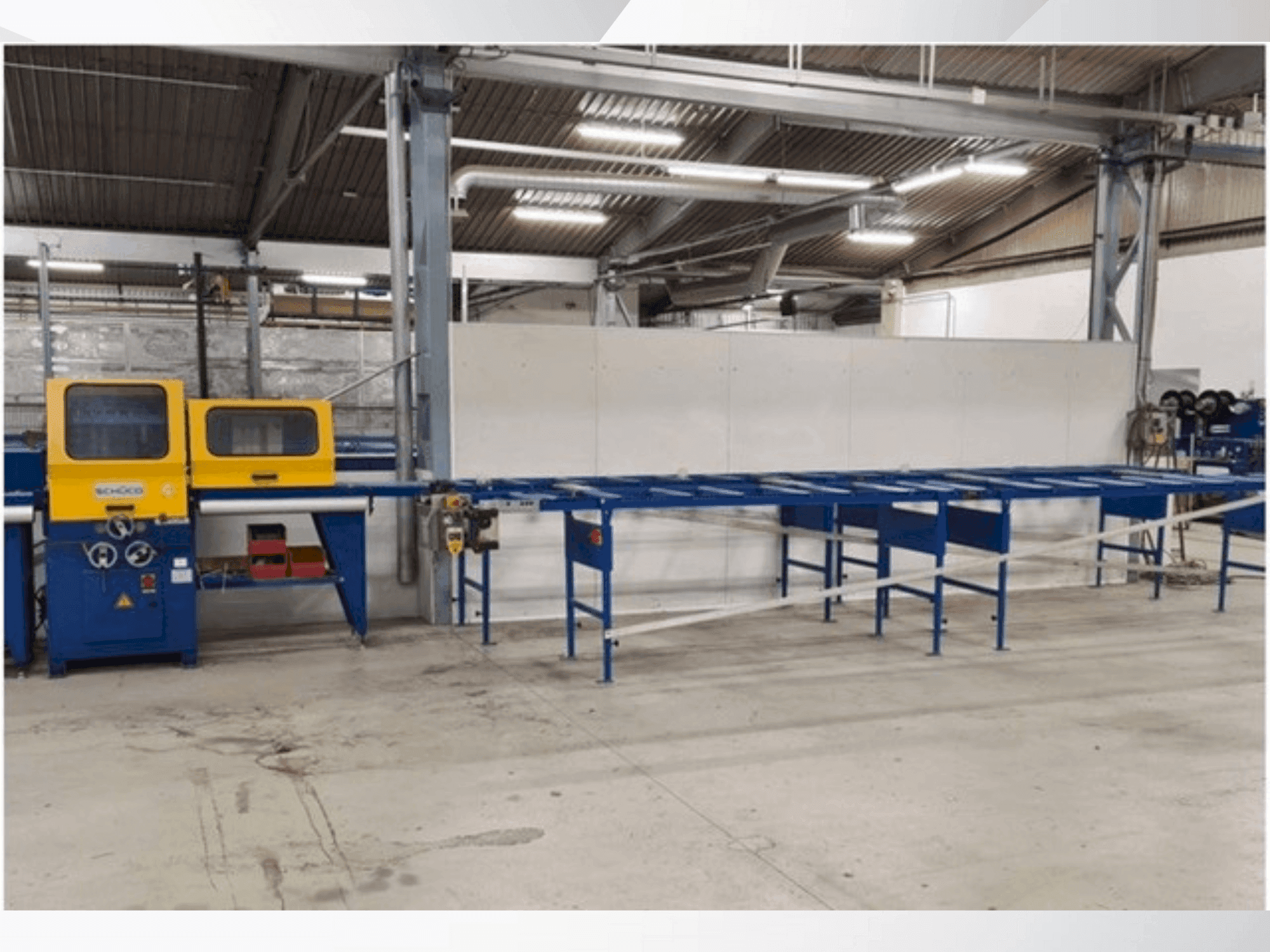 Widok z przodu maszyny SCHÜCO ISOMAT 5