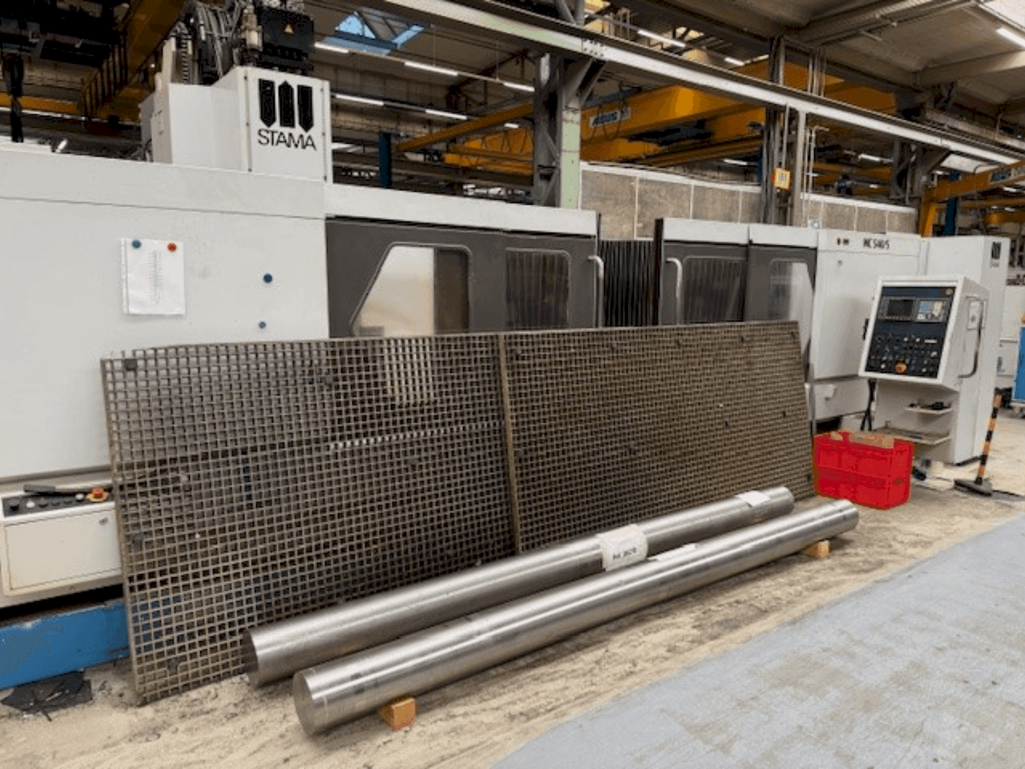 Widok z przodu maszyny STAMA MC 540
