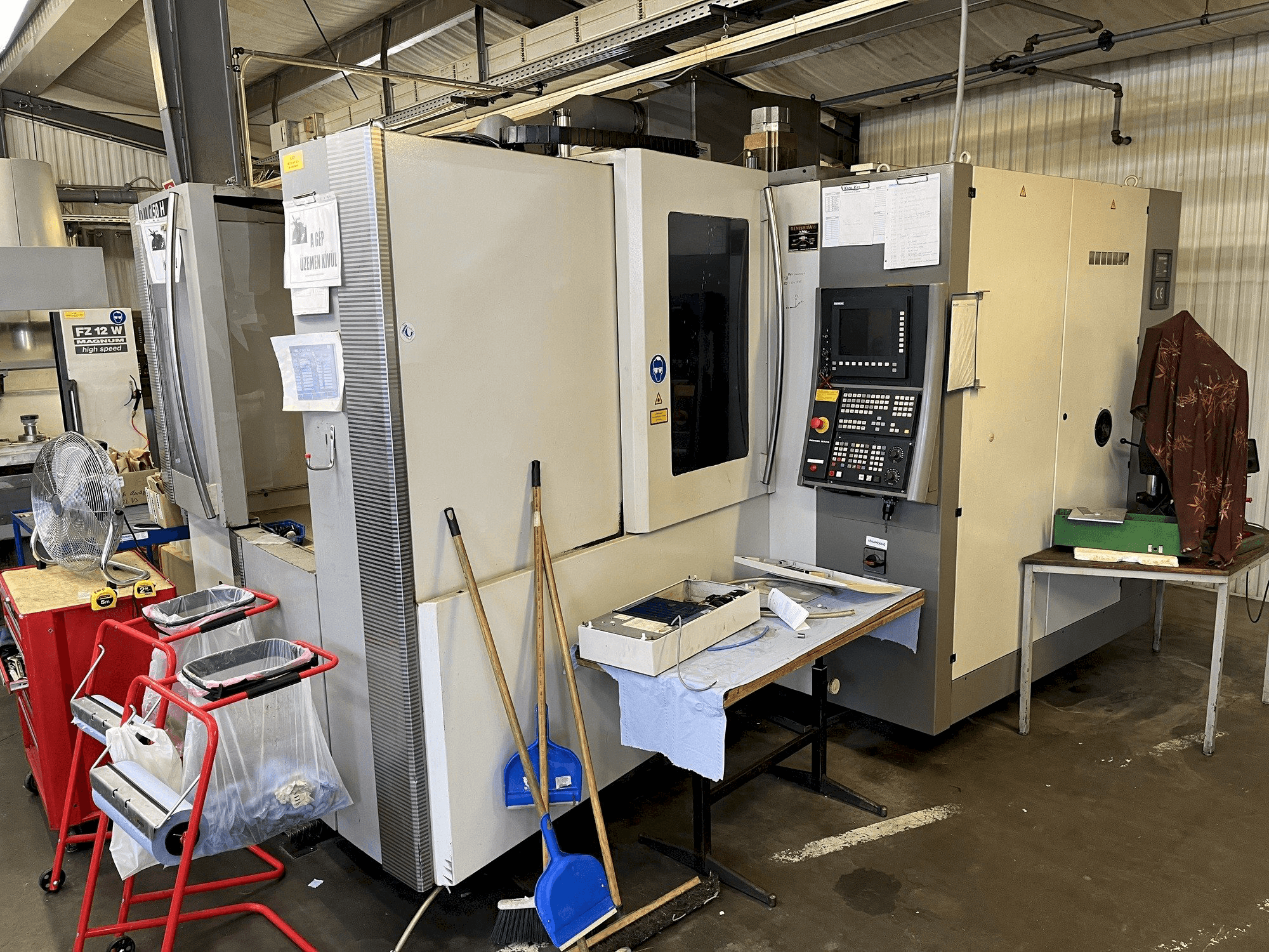Widok z przodu maszyny DMG MORI DMC 50H