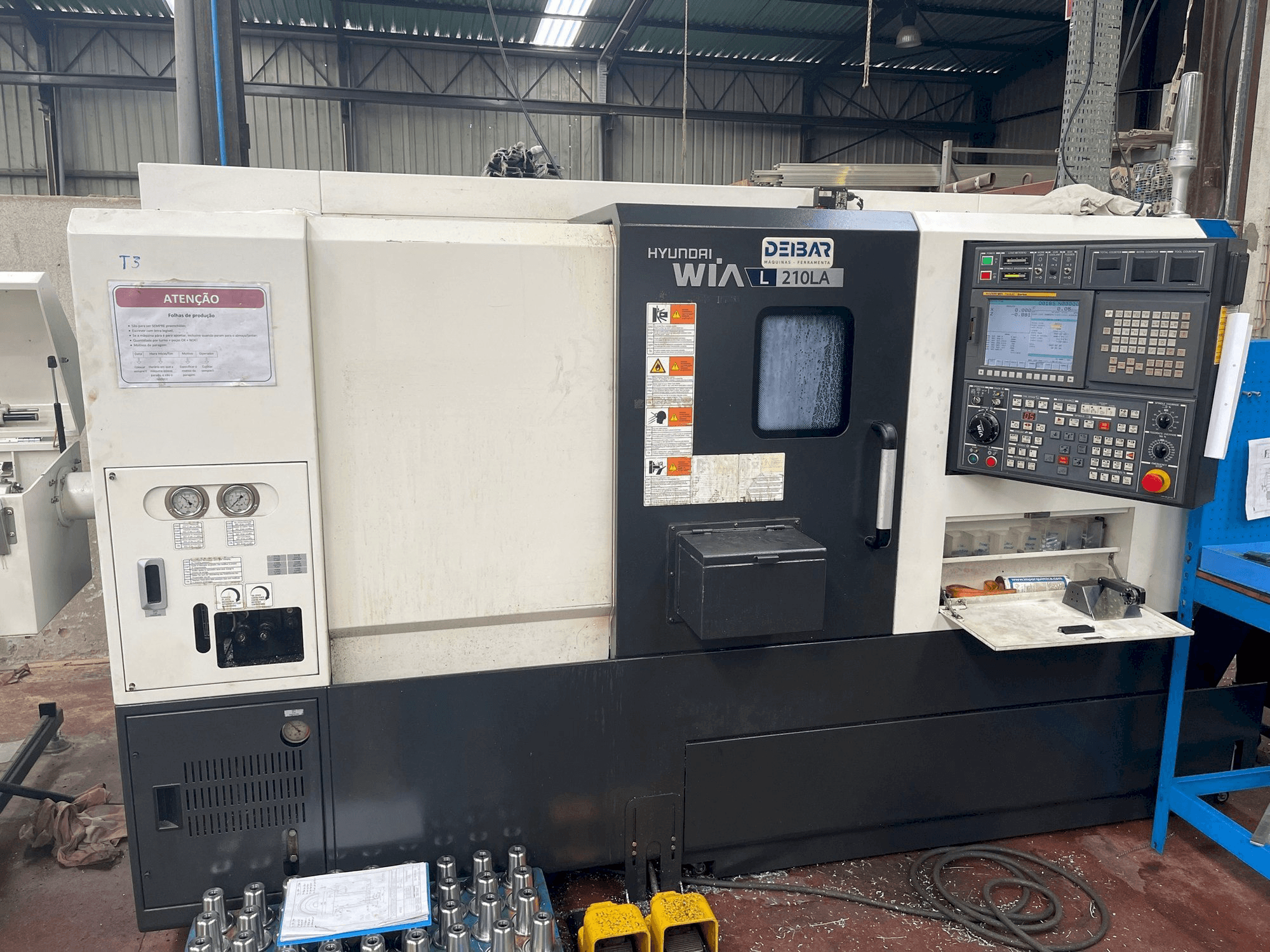 Widok z przodu maszyny Hyundai Wia L210LA