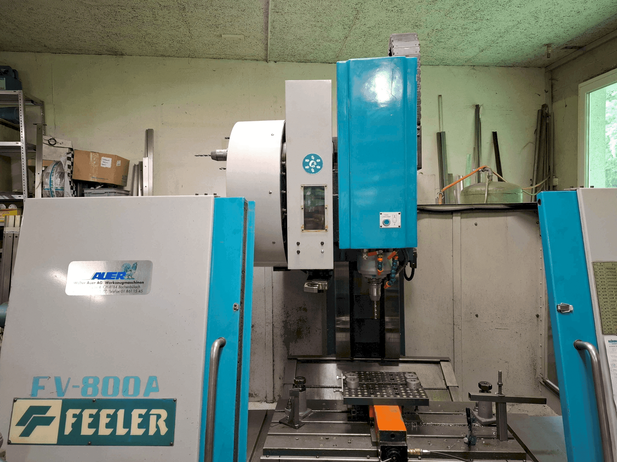 Widok z przodu maszyny Feeler FV-800A