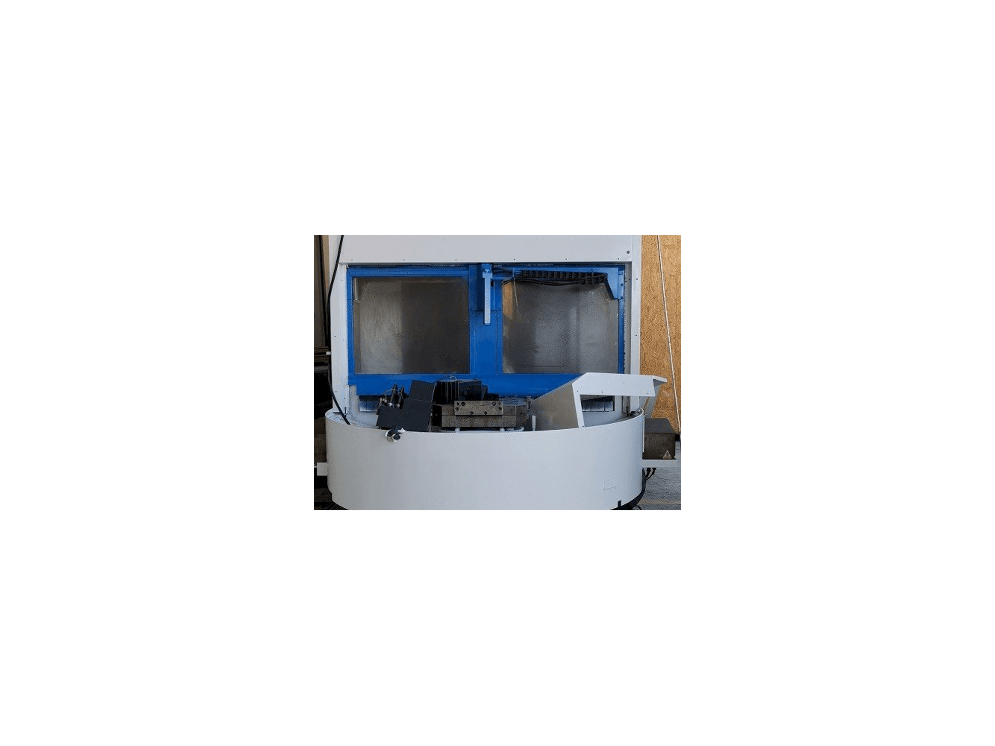 Widok z przodu maszyny TOYODA FA630