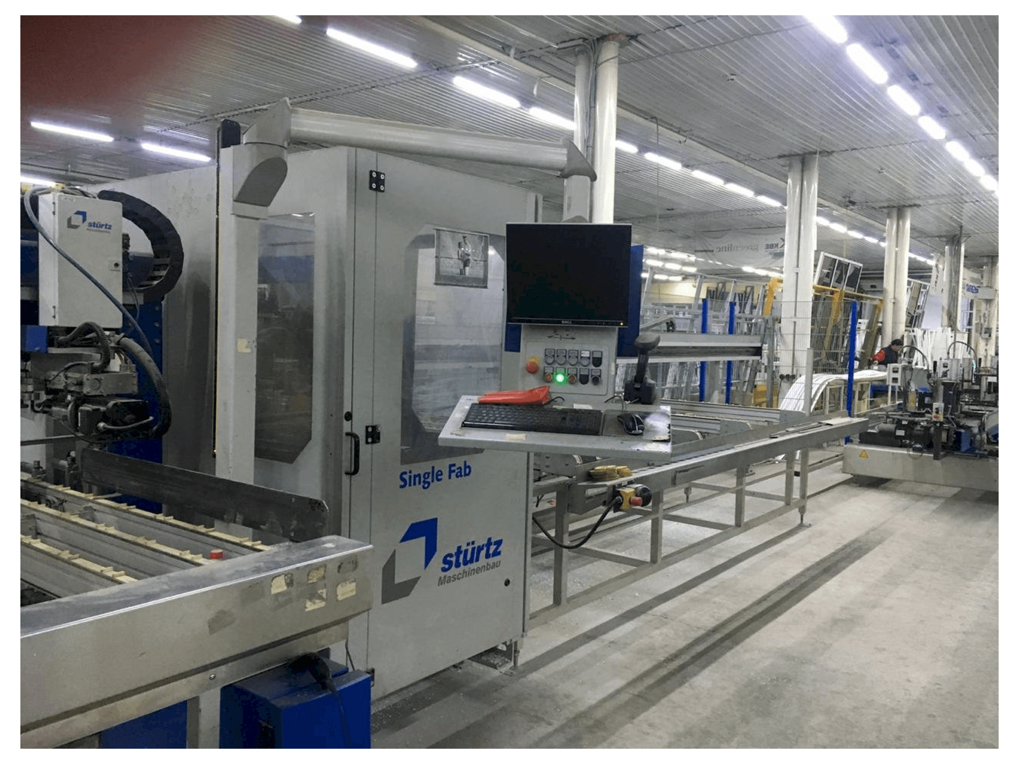 Widok z przodu maszyny Sturtz NFZ-JC-JM-160-X