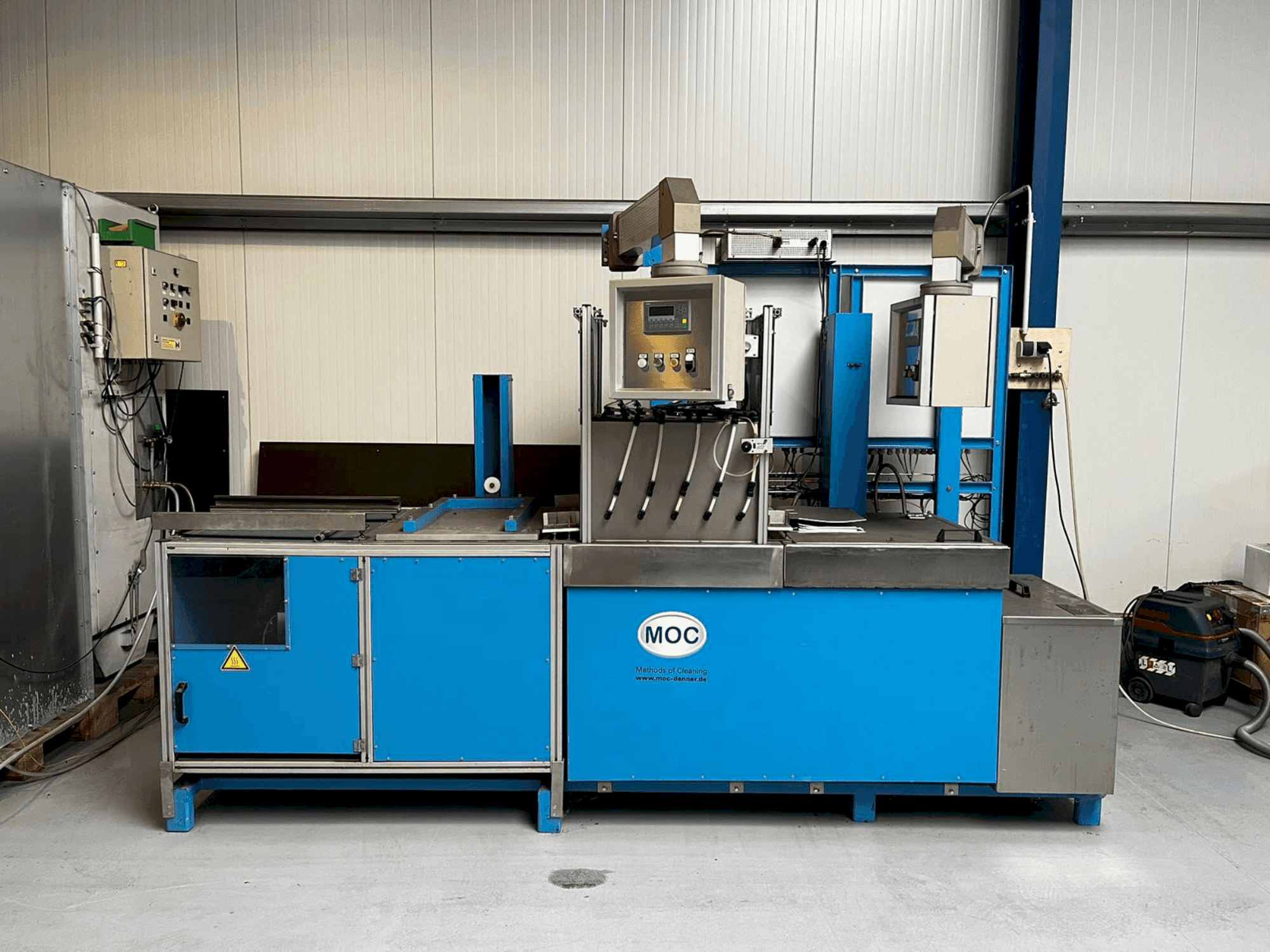 Widok z przodu maszyny MOC Danner S60