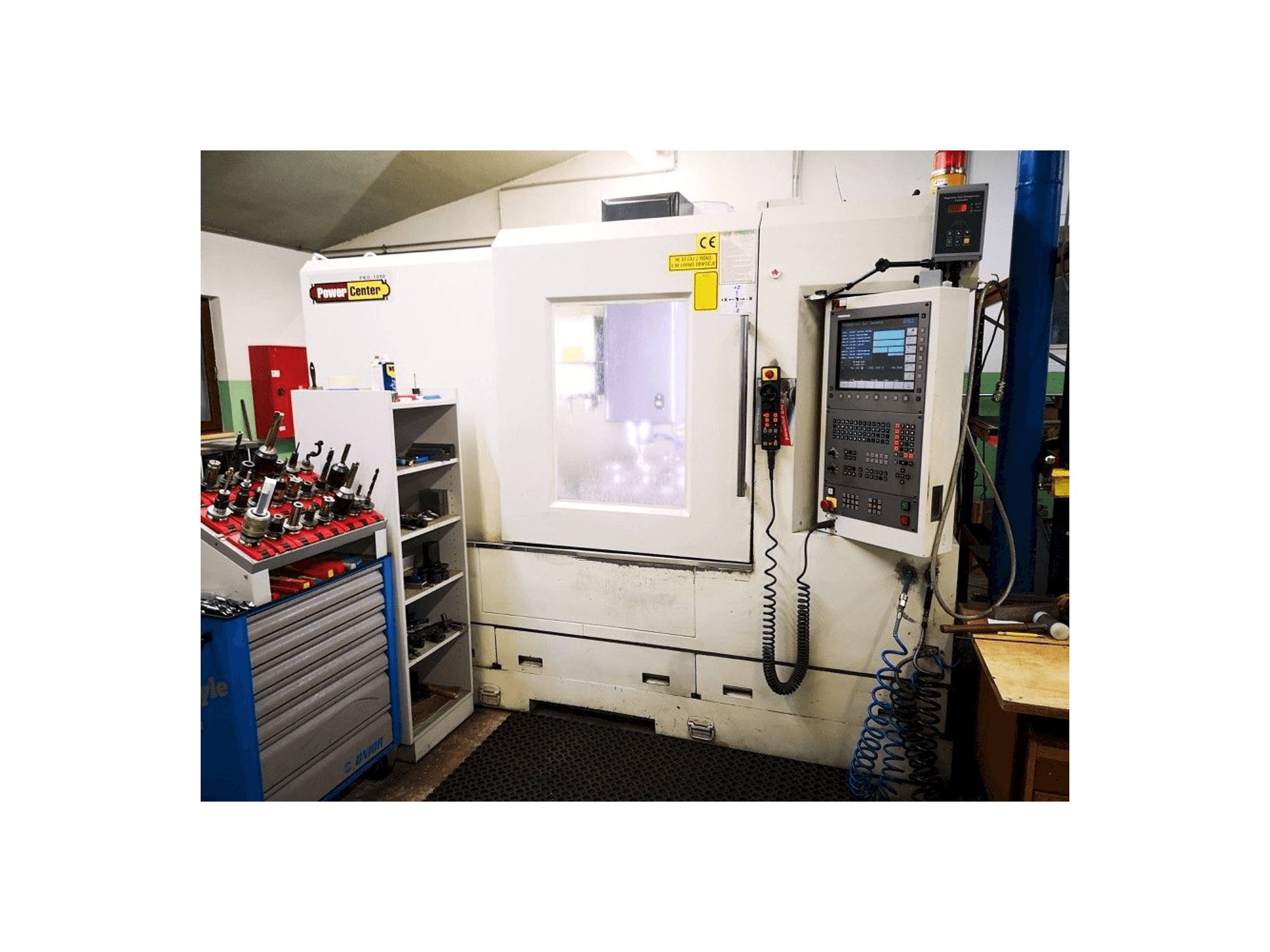 Widok z przodu maszyny Hartford PRO-1000S