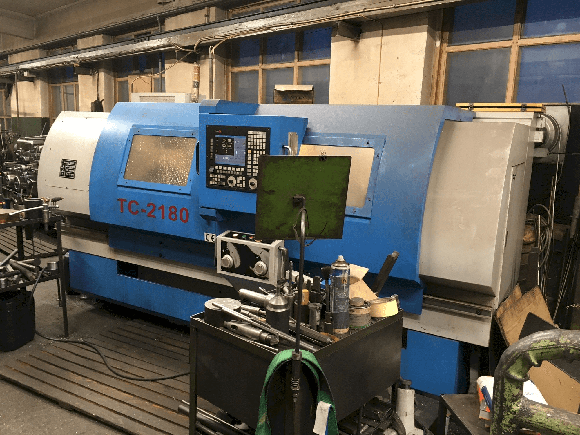 Widok z przodu maszyny KNUTH RIC-TC2180