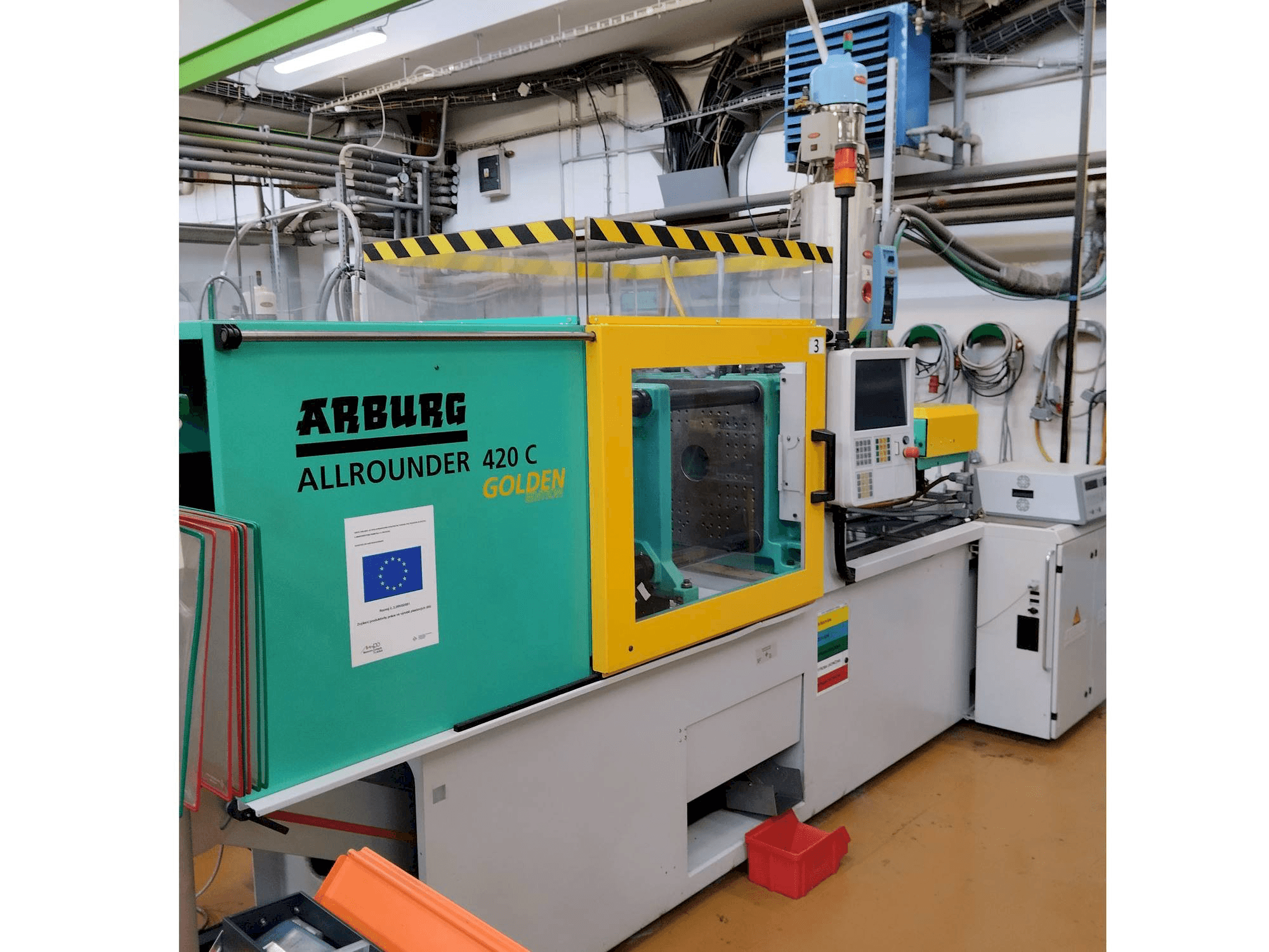 Widok z przodu maszyny Arburg 420C 1000-290