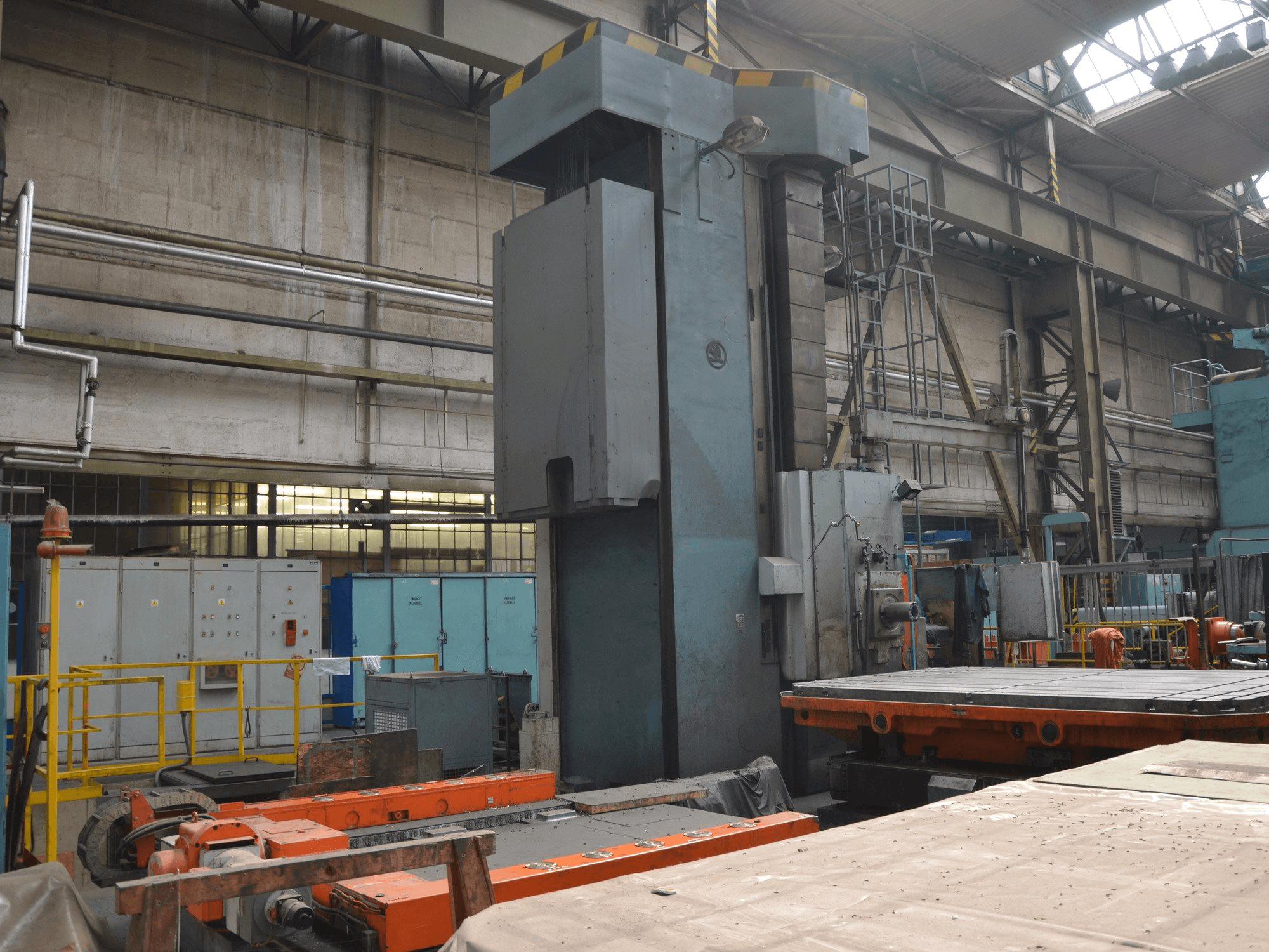 Widok lewej strony maszyny SKODA W 180NC