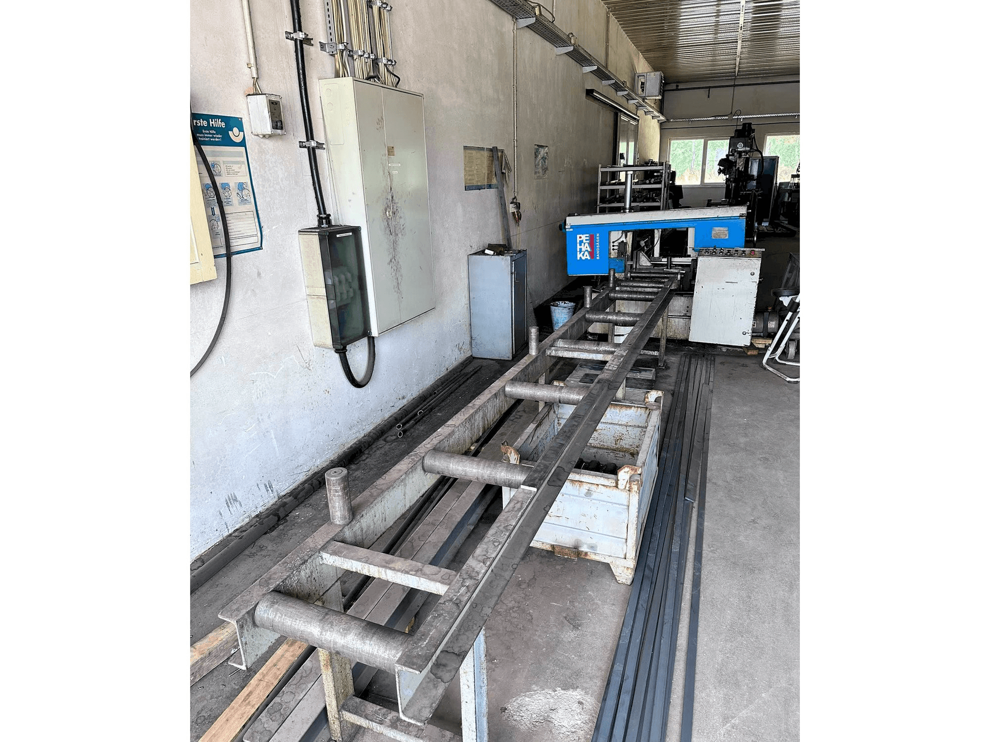 Widok z przodu maszyny Pehaka .