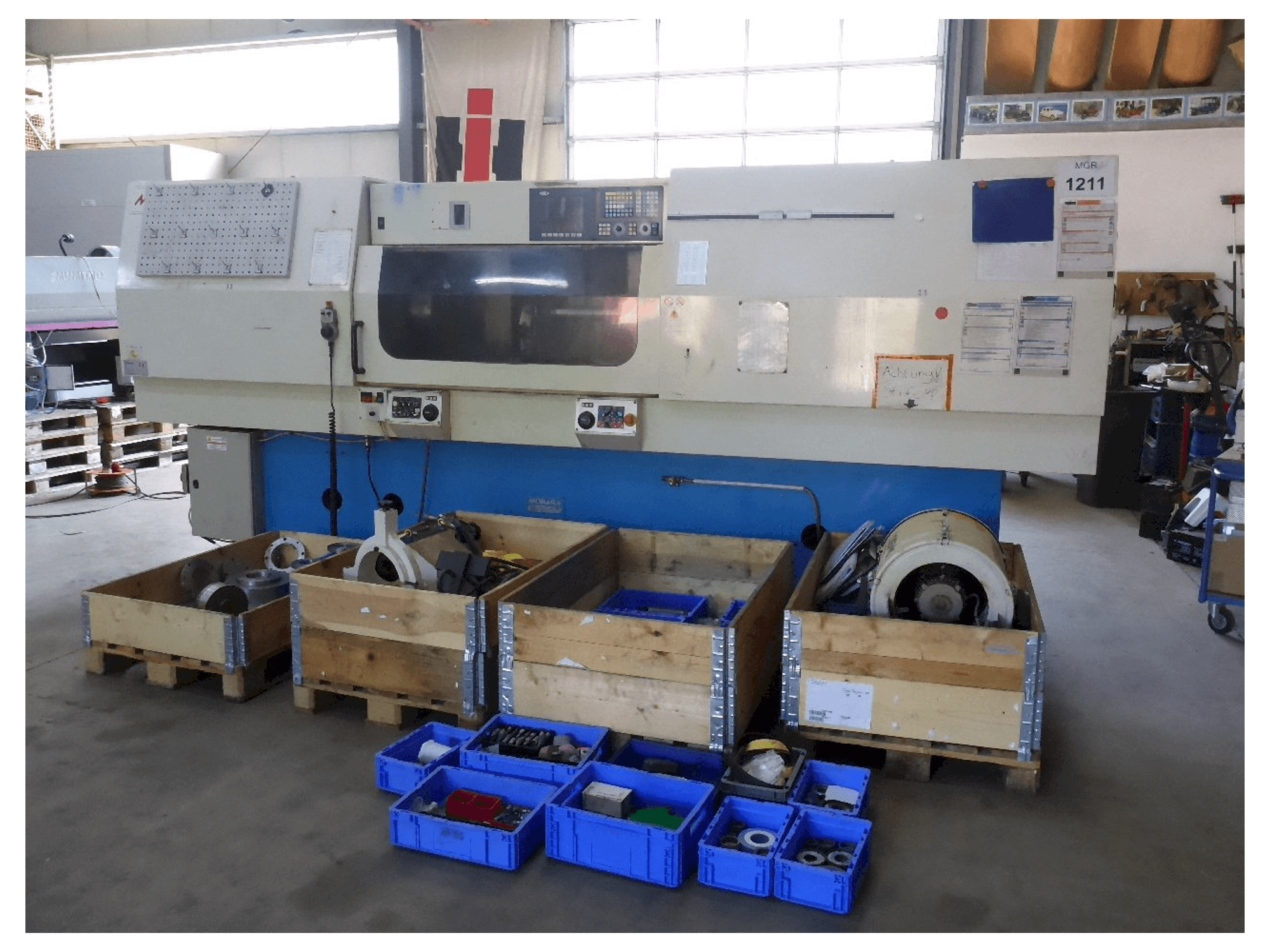 Widok z przodu maszyny MORARA Heavy Quick I/E 1000 CNC