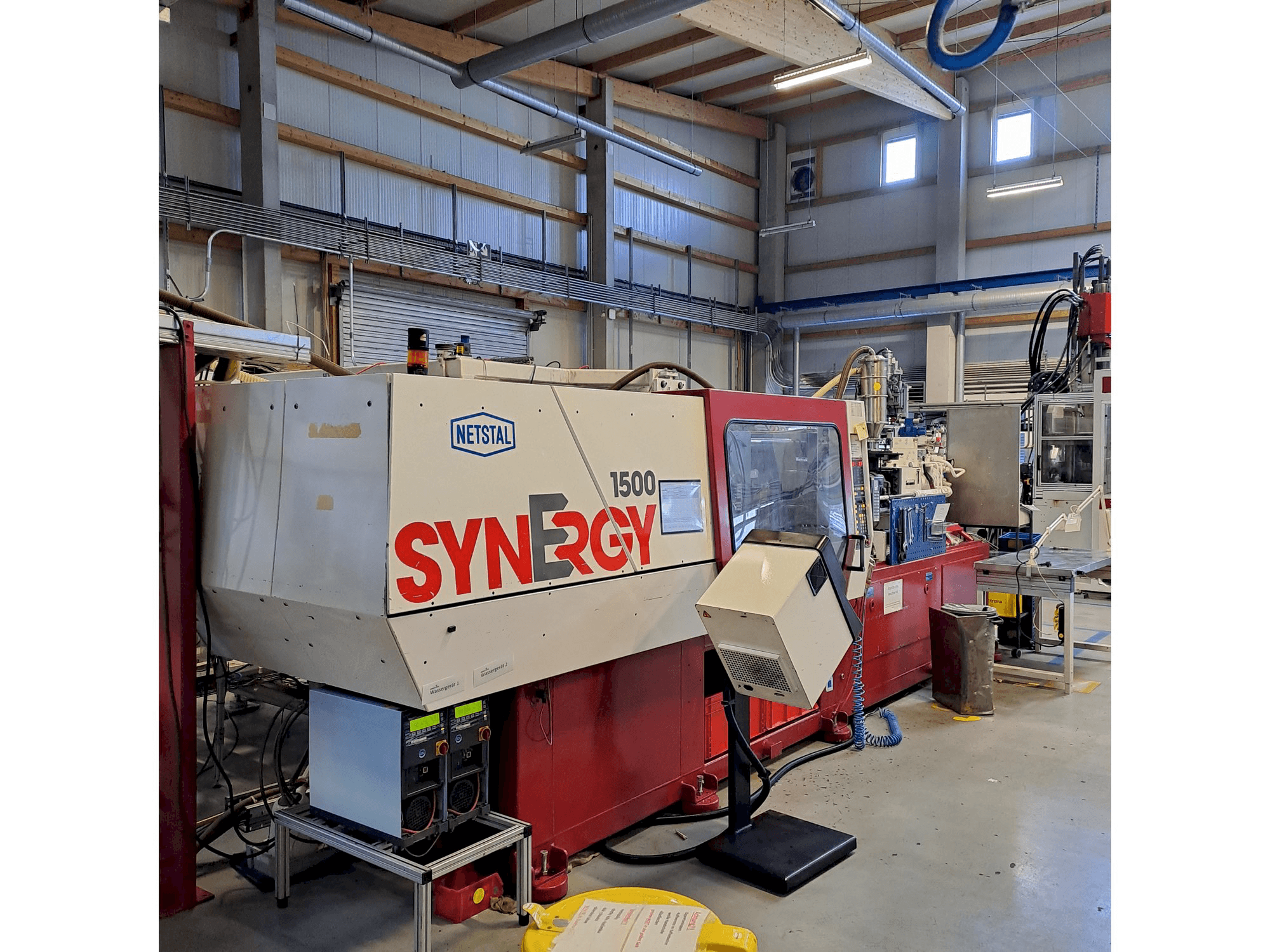 Widok z przodu maszyny Netstal S 1500 - 460