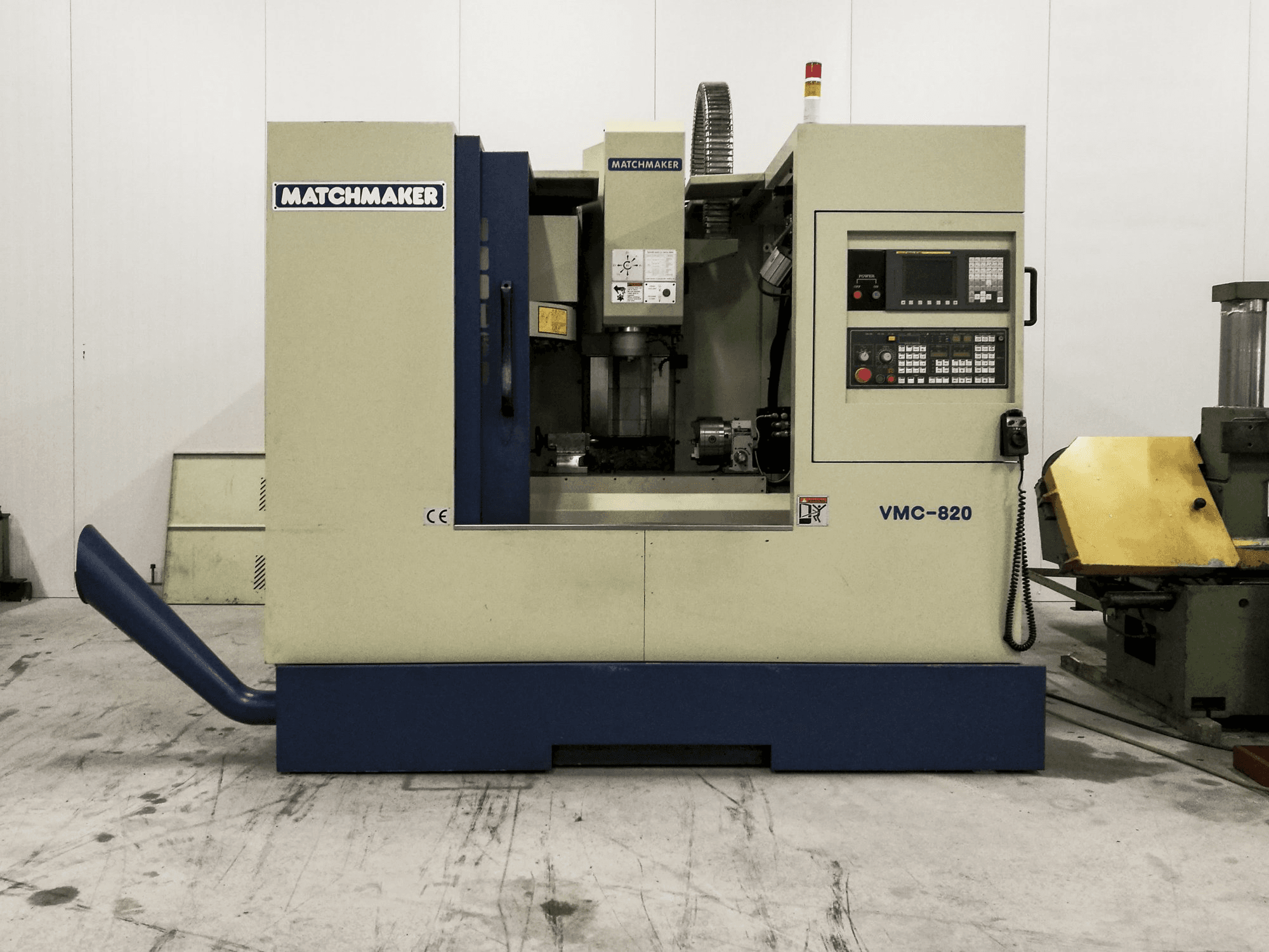 Widok z przodu maszyny Matchmaker VMC-820