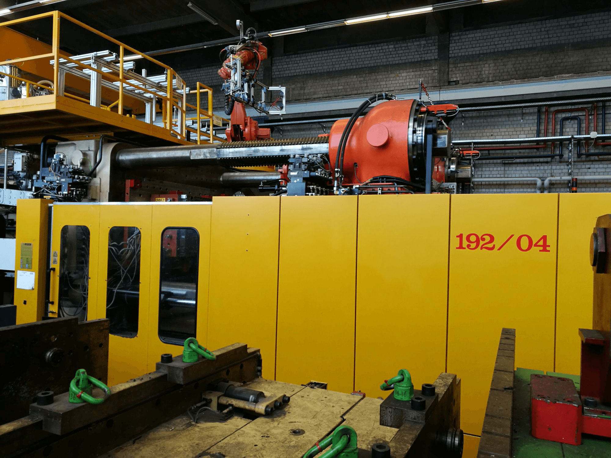 Widok z przodu maszyny Husky EW 2000 RS 140/130