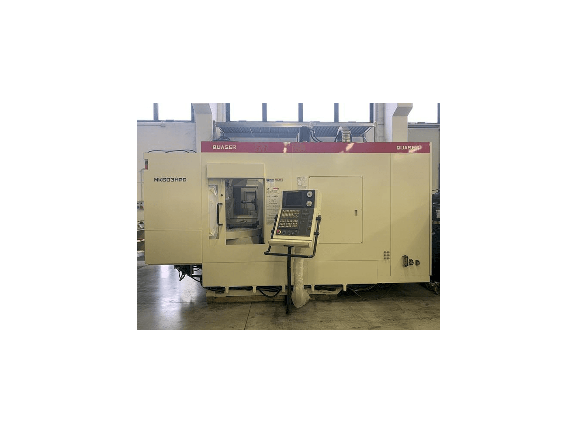 Widok z przodu maszyny Quaser MK603HPD