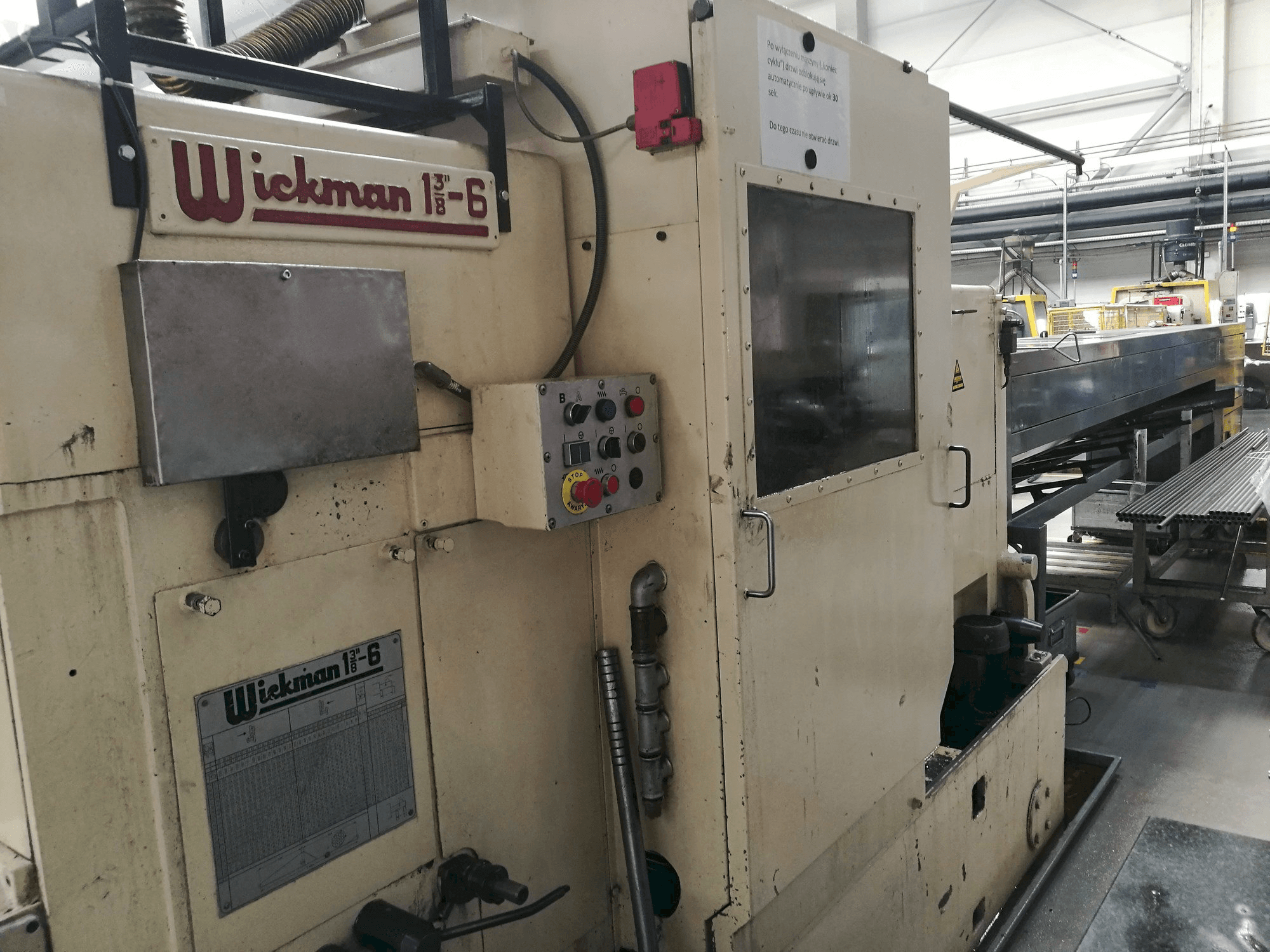 Widok z przodu maszyny Wickman 1 3/8"-6