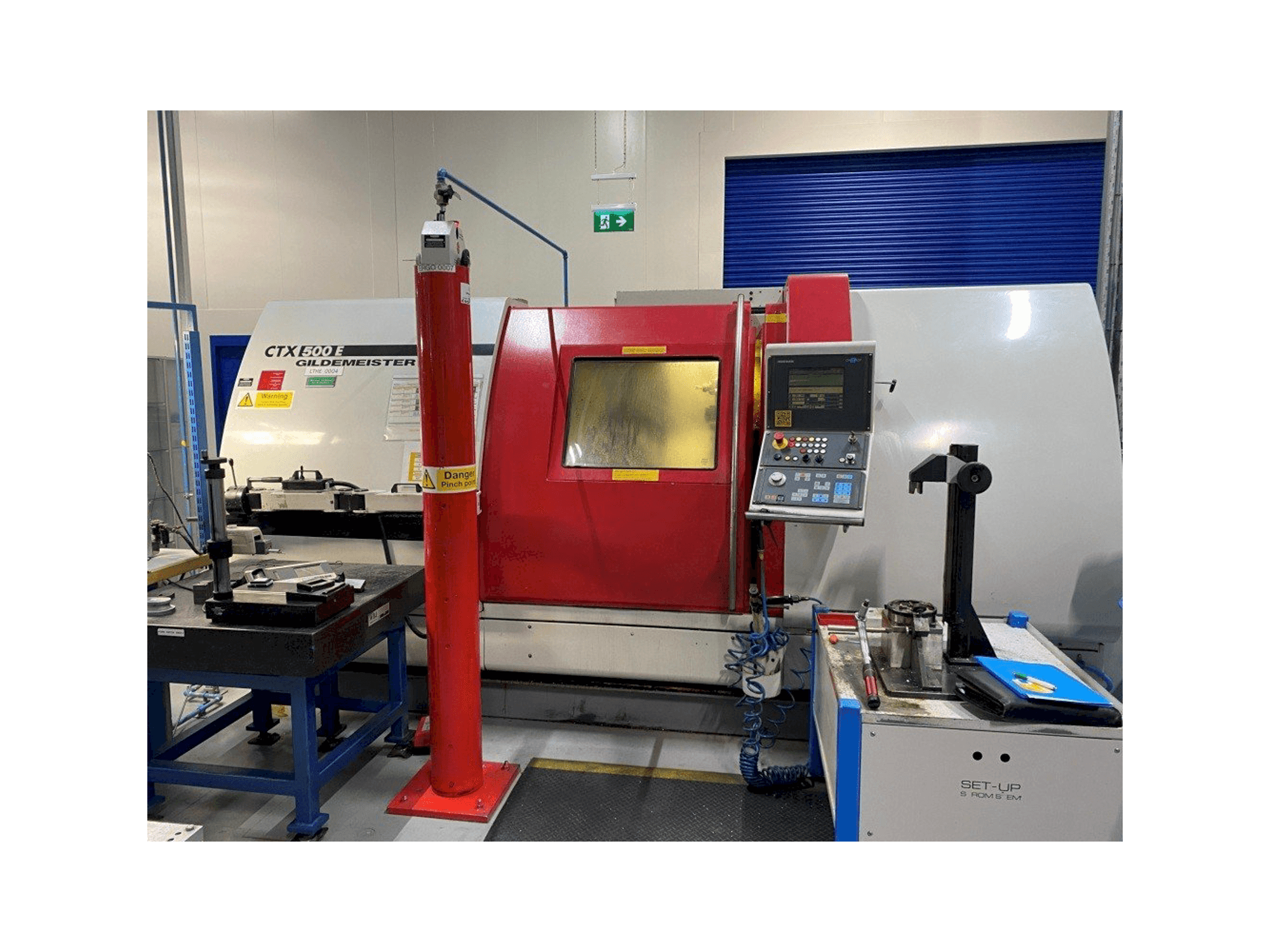 Widok z przodu maszyny Gildemeister CTX-500 E