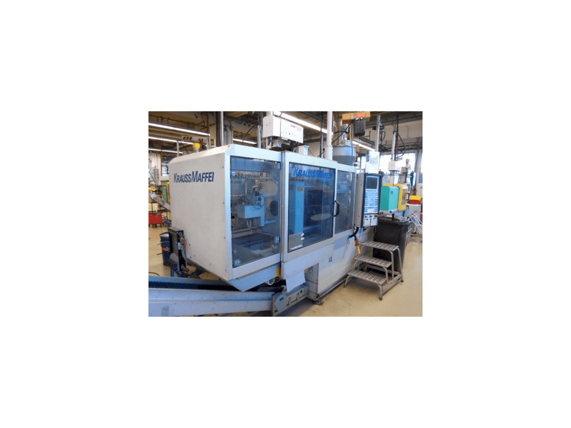 Widok lewej strony maszyny Krauss Maffei KM 65-390-C2