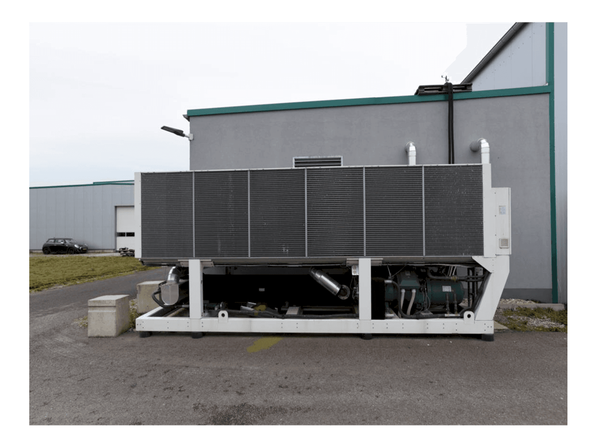 Widok z przodu maszyny Mitsubishi Electric Glider Evo CLA 660