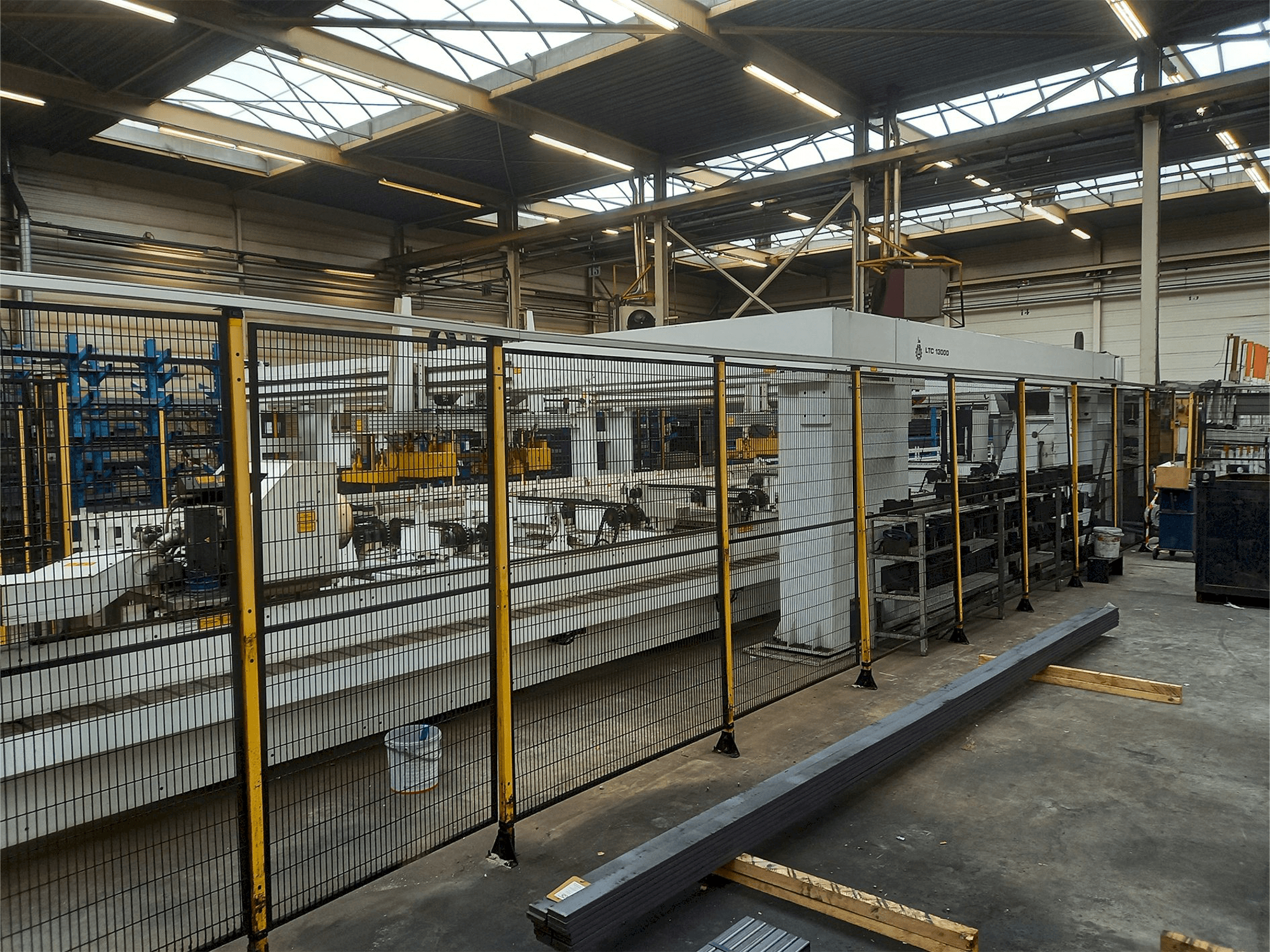 Widok z przodu maszyny Balliu LTC 13000