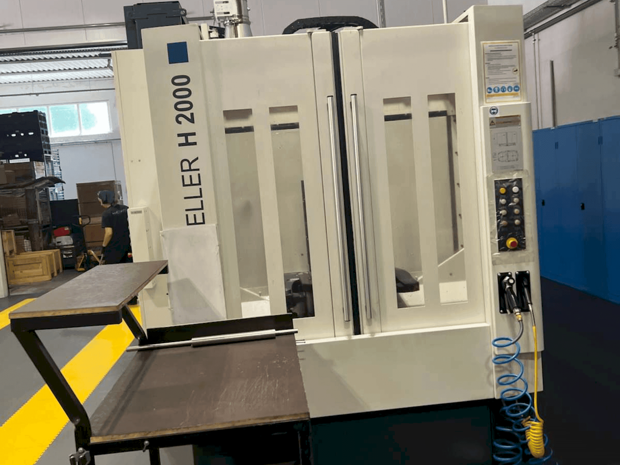 Widok z przodu maszyny HELLER H2000