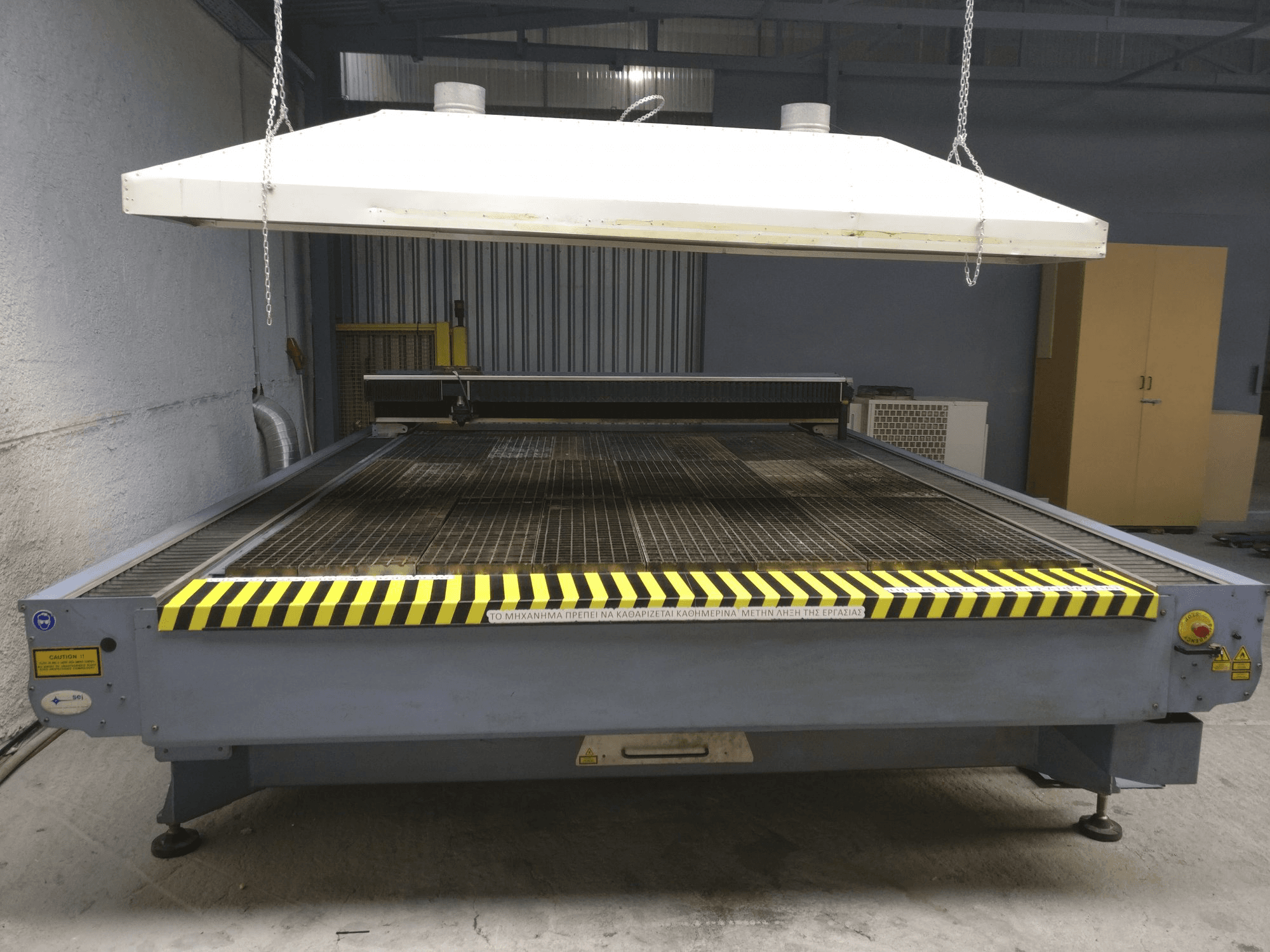 Widok z przodu maszyny SEI Laser MERCURY 603