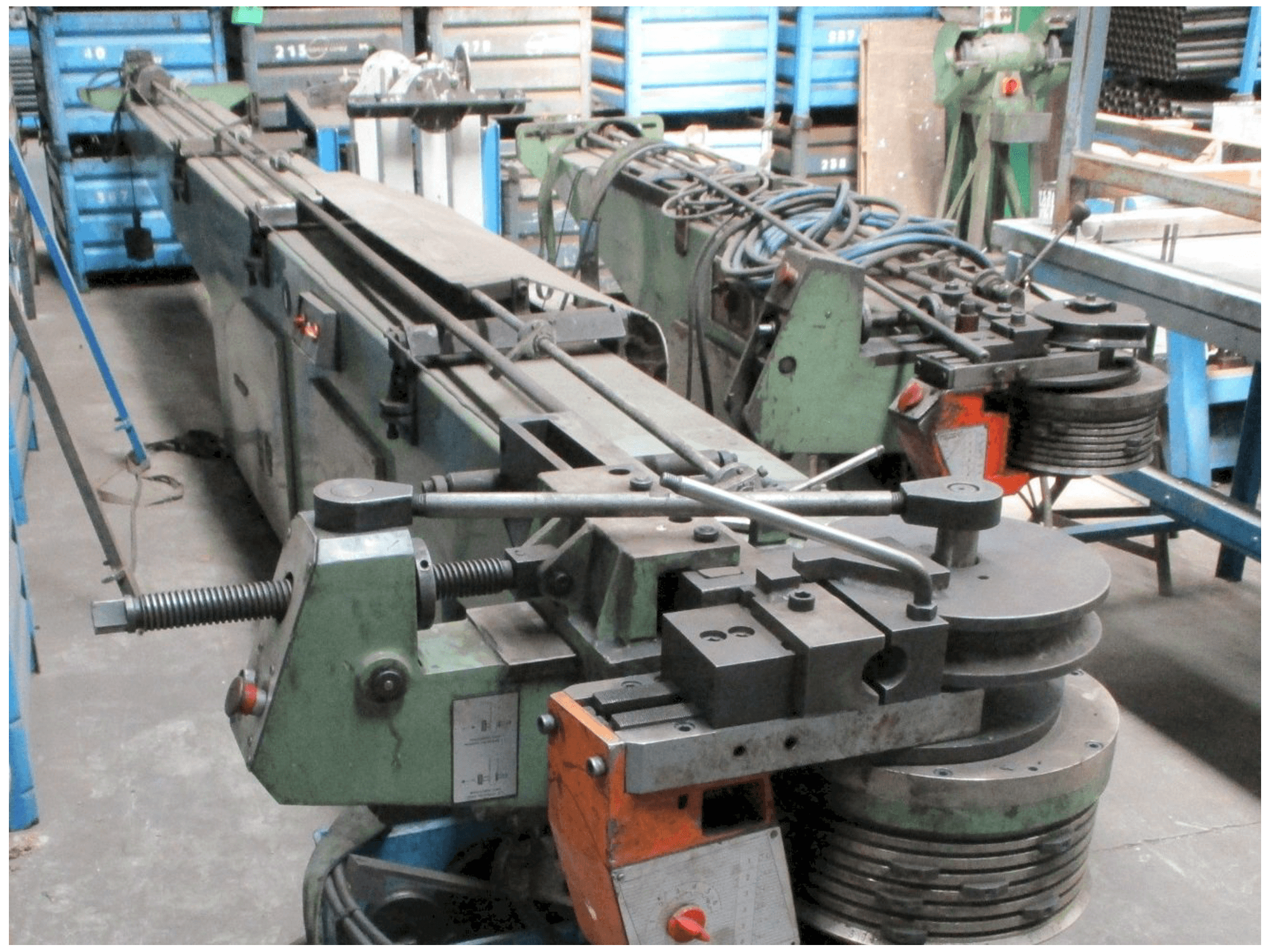 Widok z przodu maszyny Tejero 55AHC